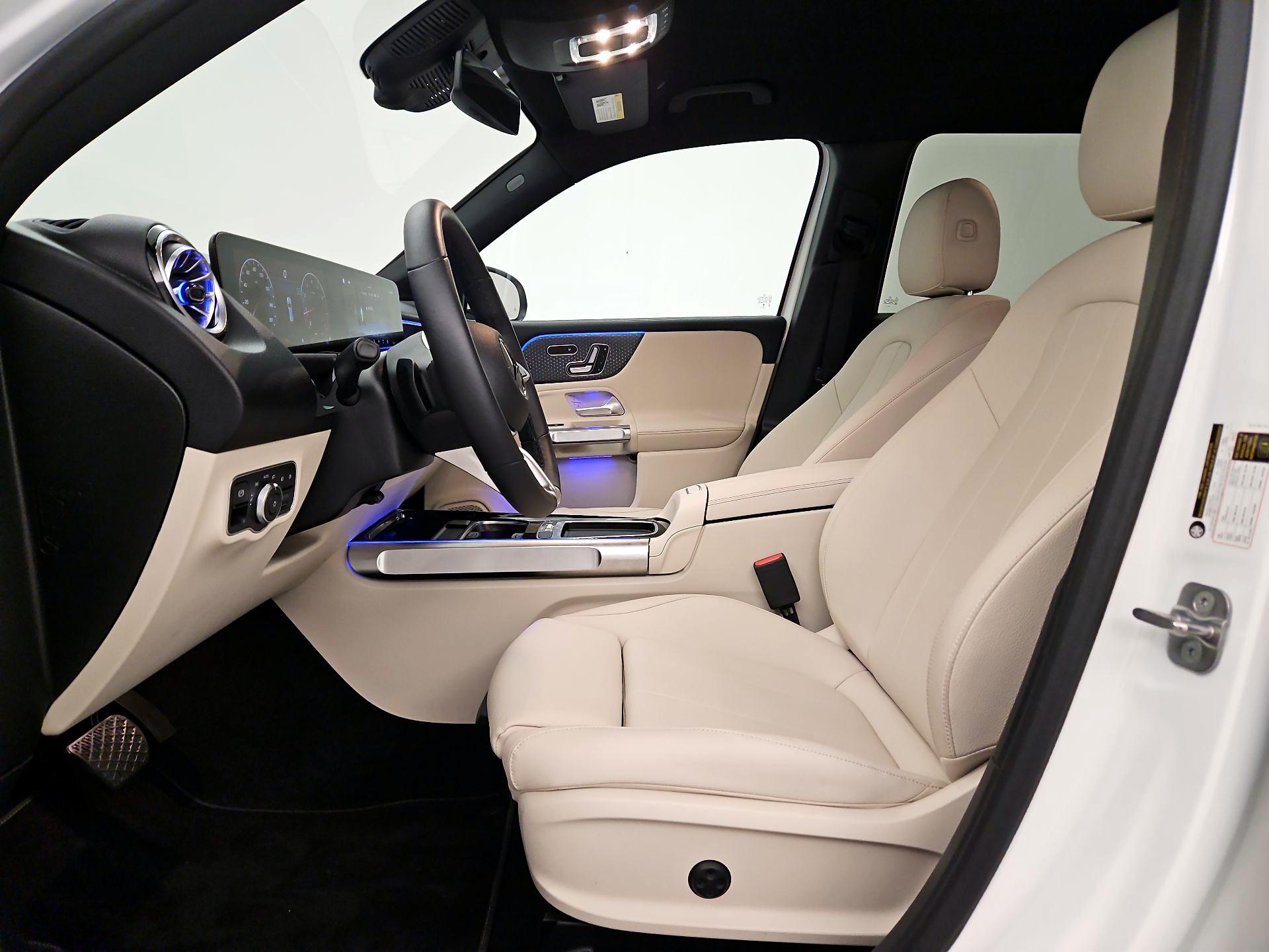 Thumbnail: 2025 Mercedes-Benz GLB - 11