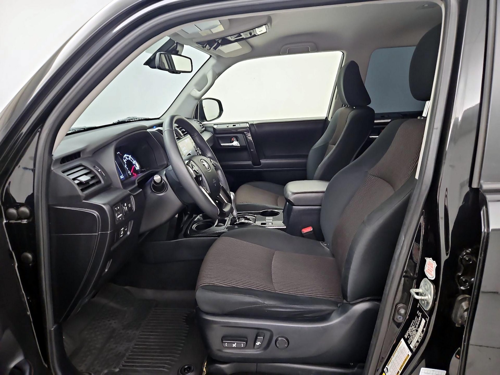2024 Toyota 4Runner TRD Off-Road - Photo 12