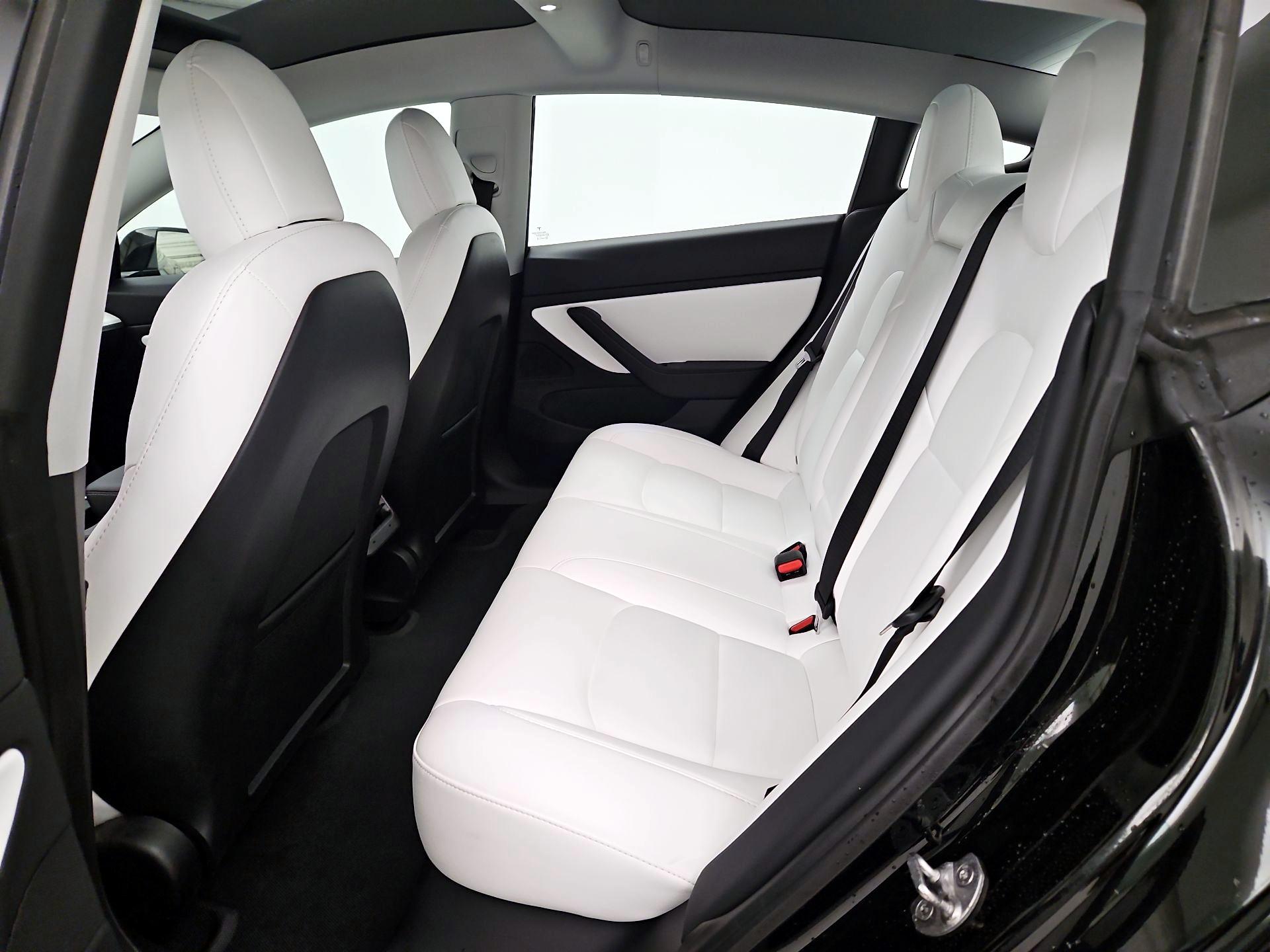 Thumbnail: 2021 Tesla Model 3 - 18