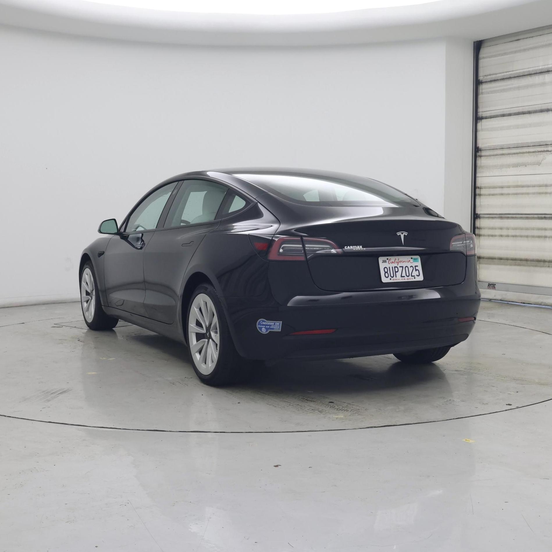 Thumbnail: 2021 Tesla Model 3 - 2