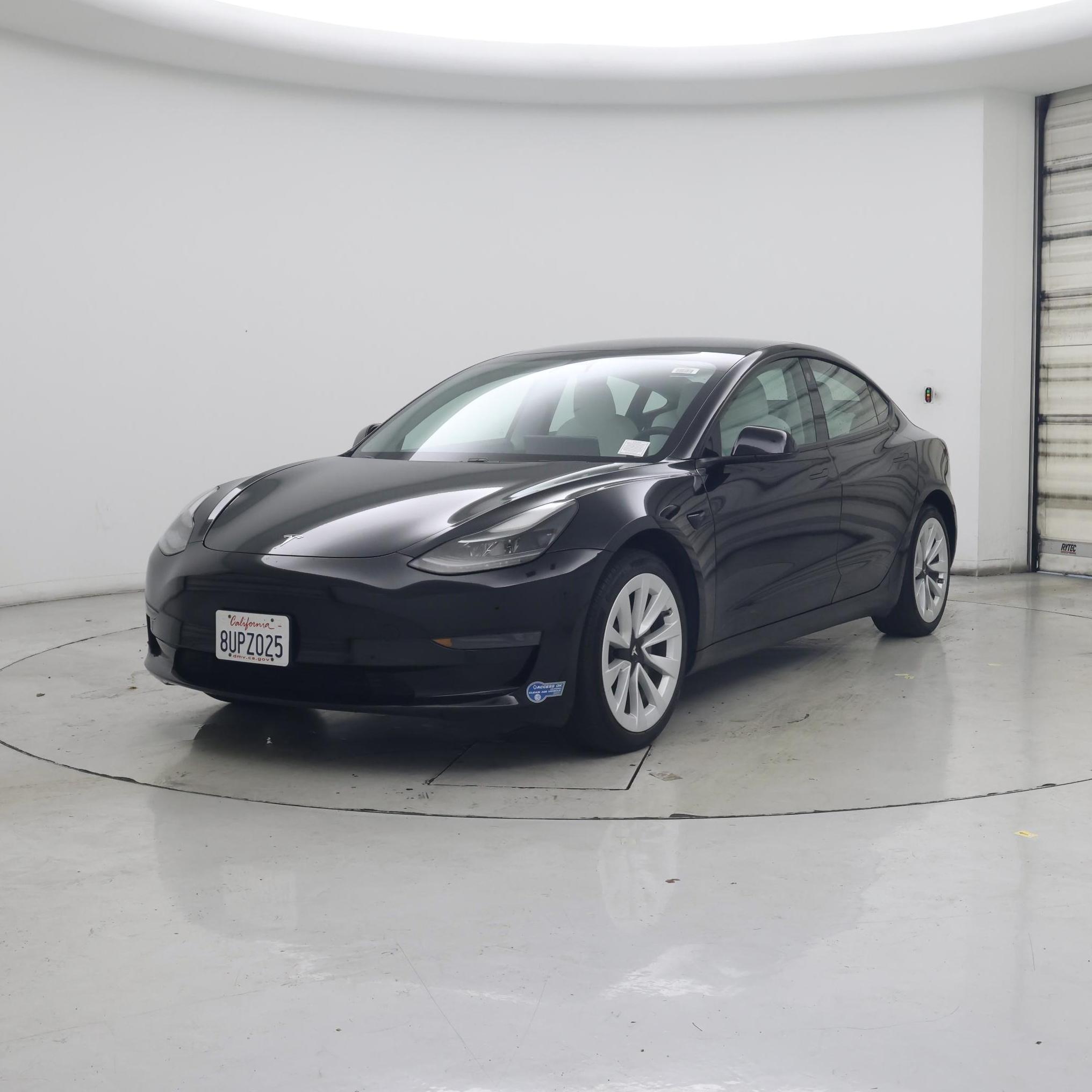 Thumbnail: 2021 Tesla Model 3 - 4