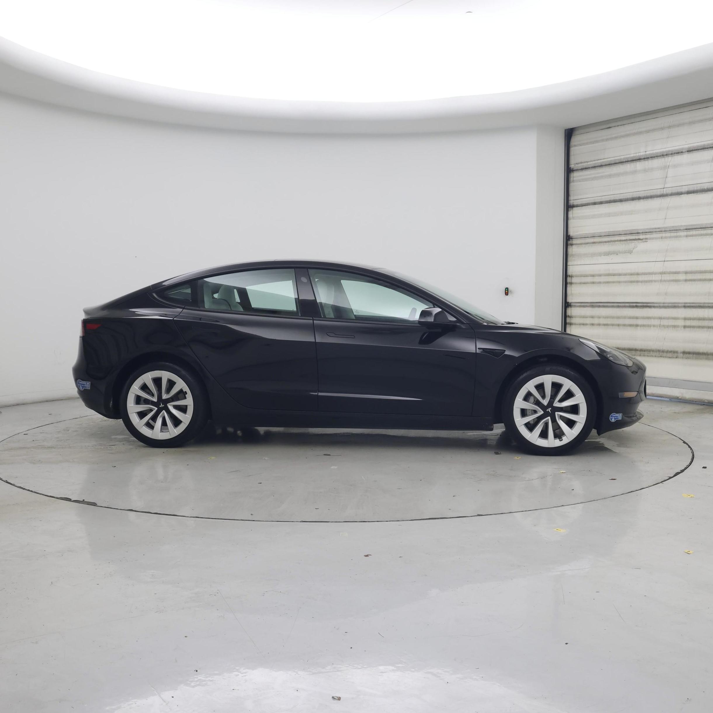 Thumbnail: 2021 Tesla Model 3 - 7