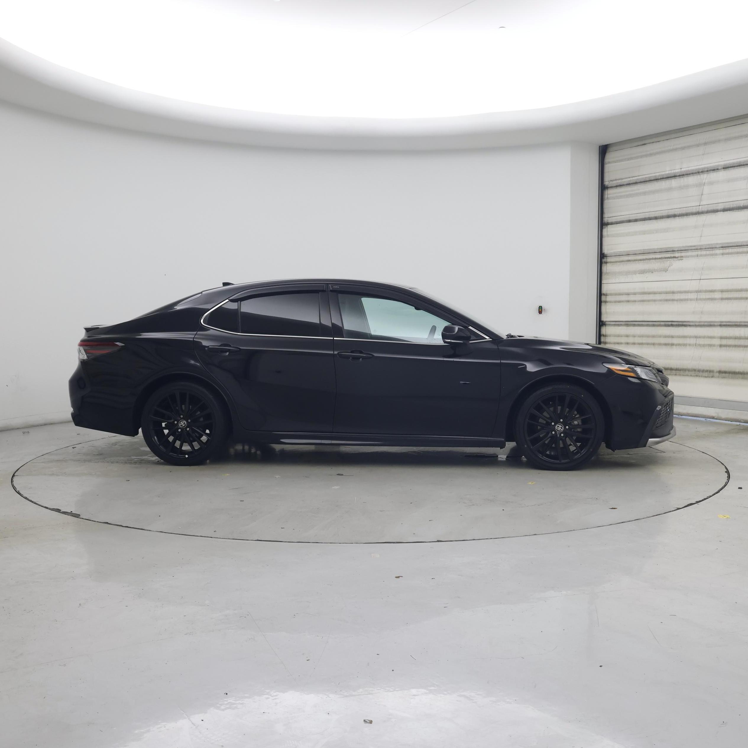 Thumbnail: 2022 Toyota Camry - 7