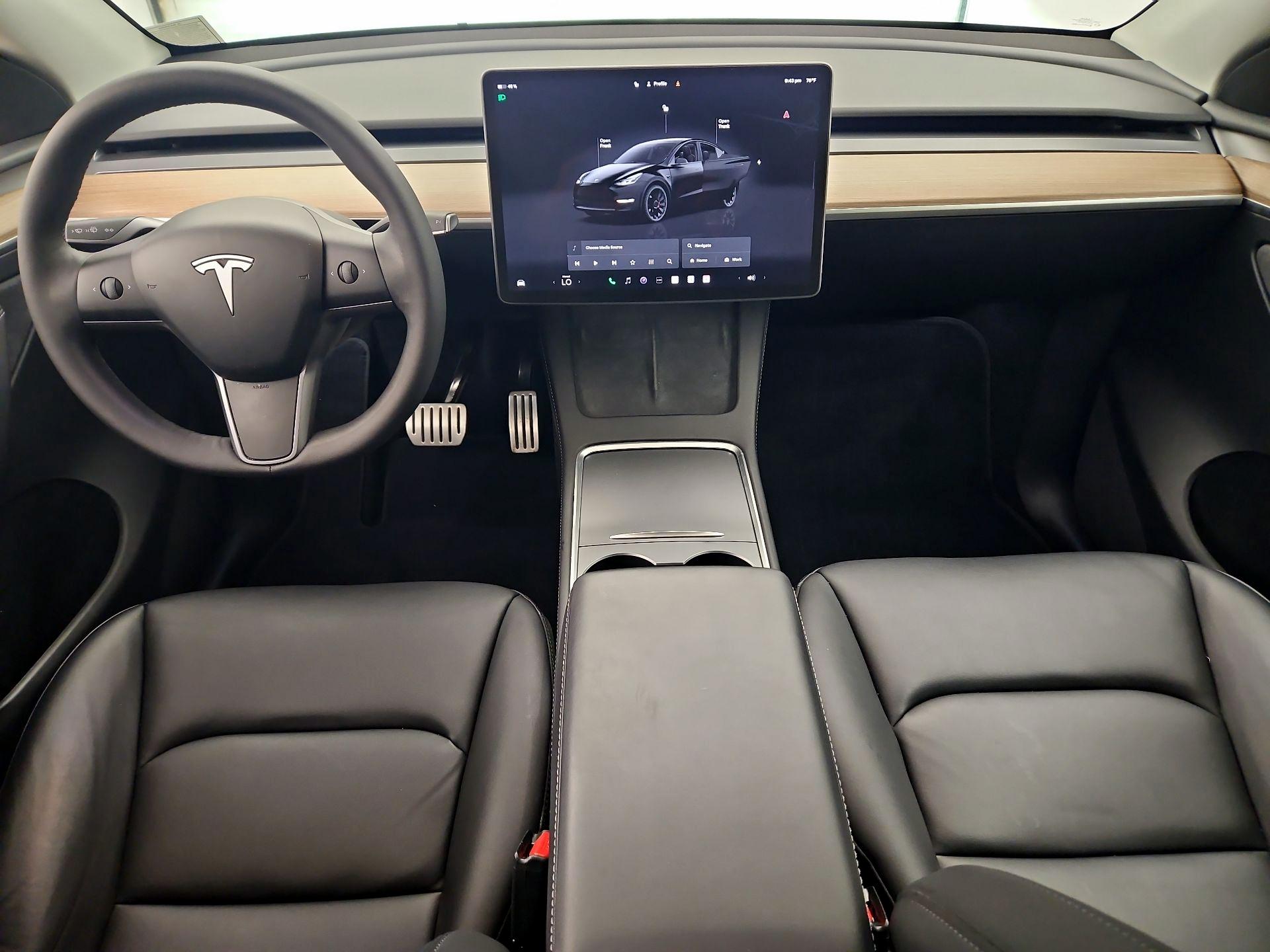Thumbnail: 2025 Tesla Model Y - 9