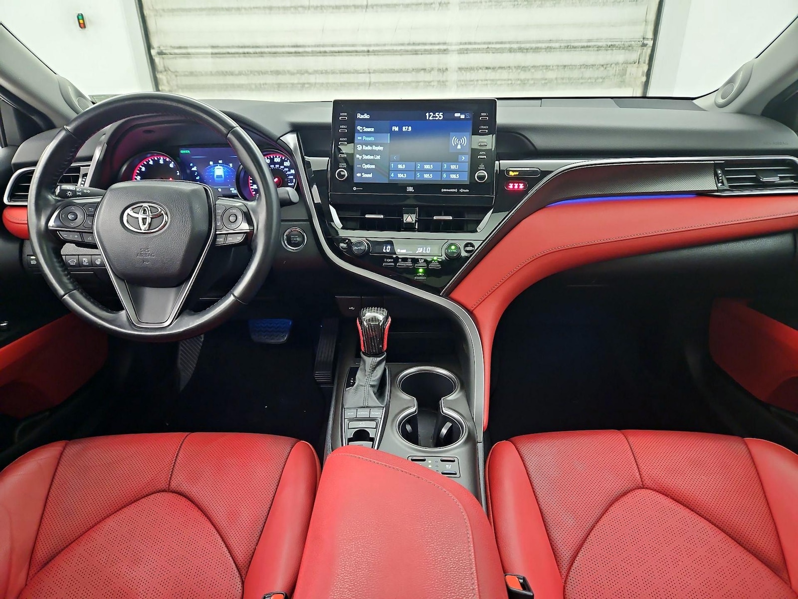 2021 Toyota Camry XSE - Photo 10