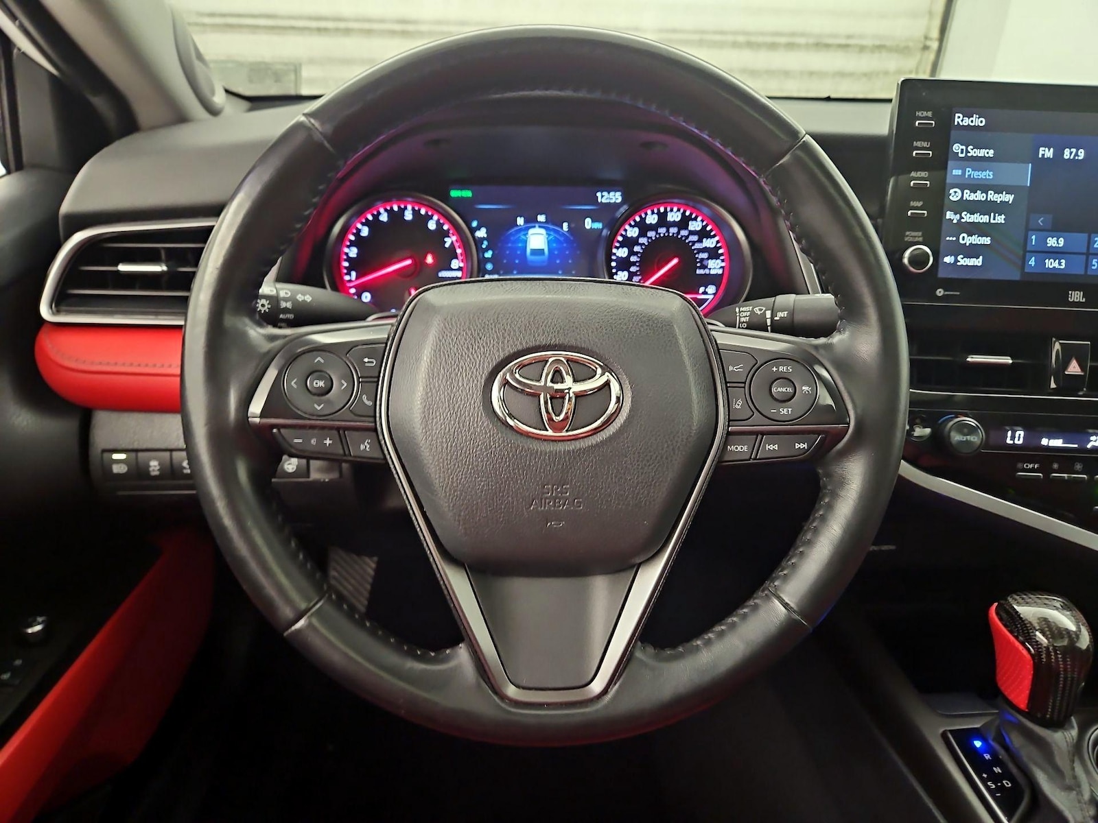2021 Toyota Camry XSE - Photo 11