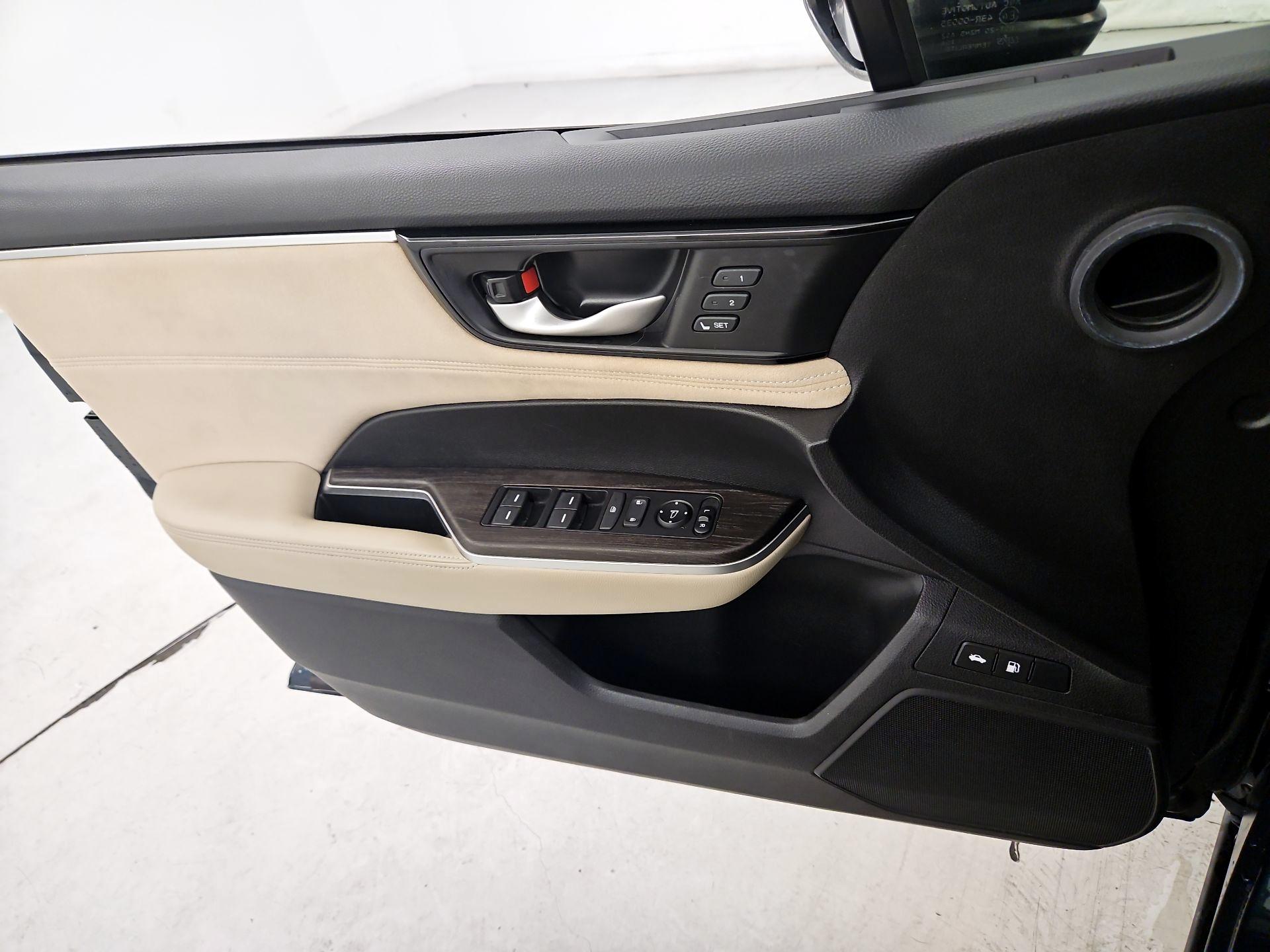 Thumbnail: 2018 Honda Clarity - 12