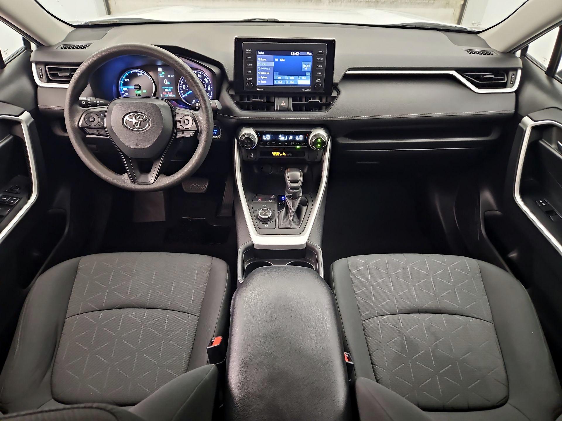Thumbnail: 2020 Toyota RAV4 - 9