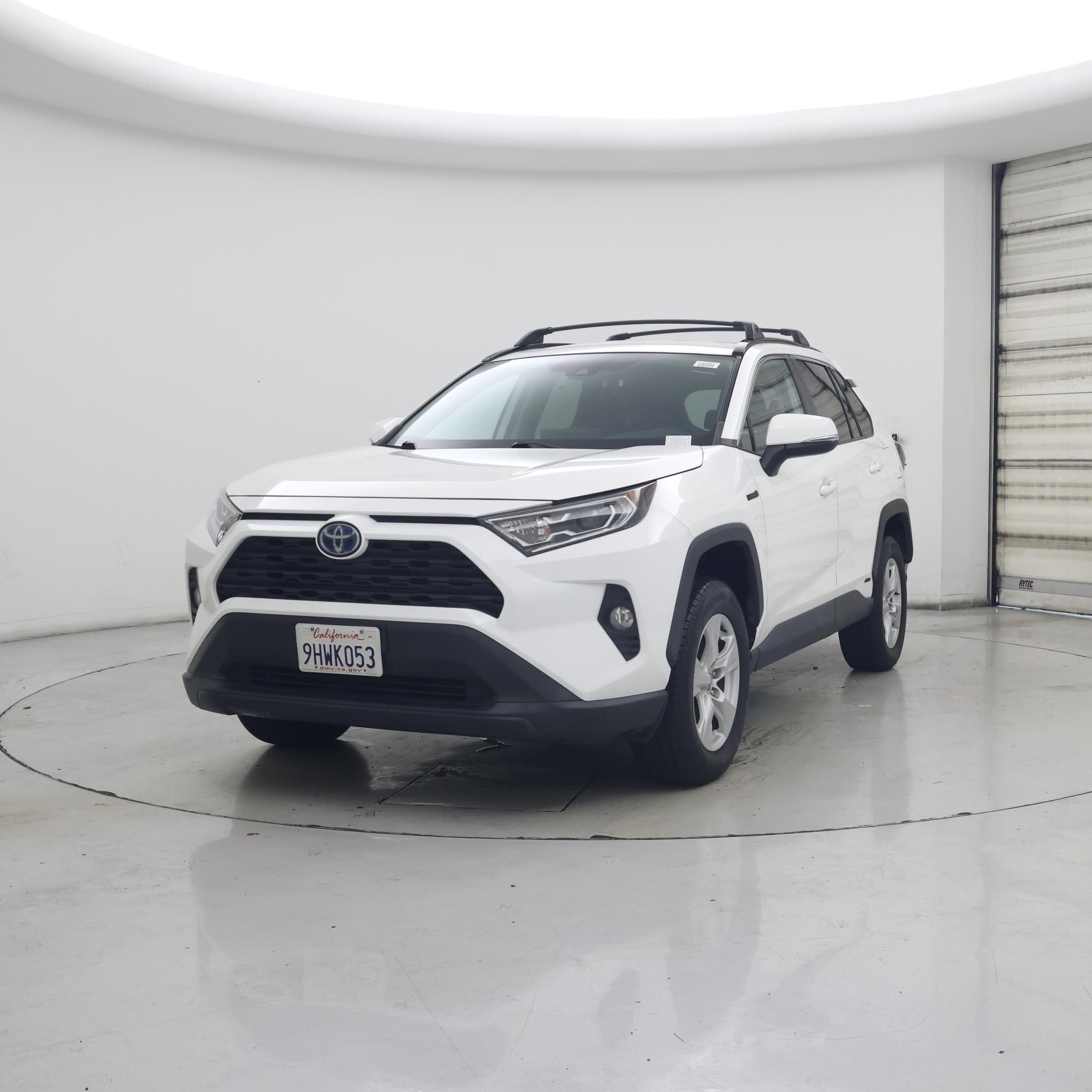 Thumbnail: 2020 Toyota RAV4 - 4