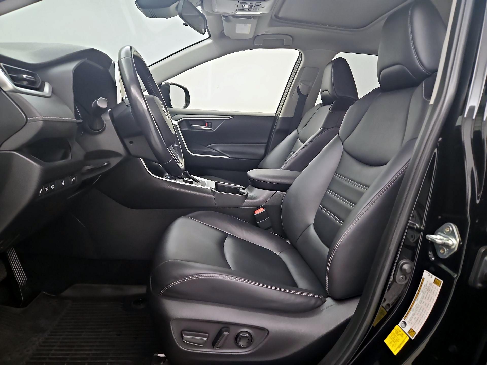 Thumbnail: 2024 Toyota RAV4 - 11