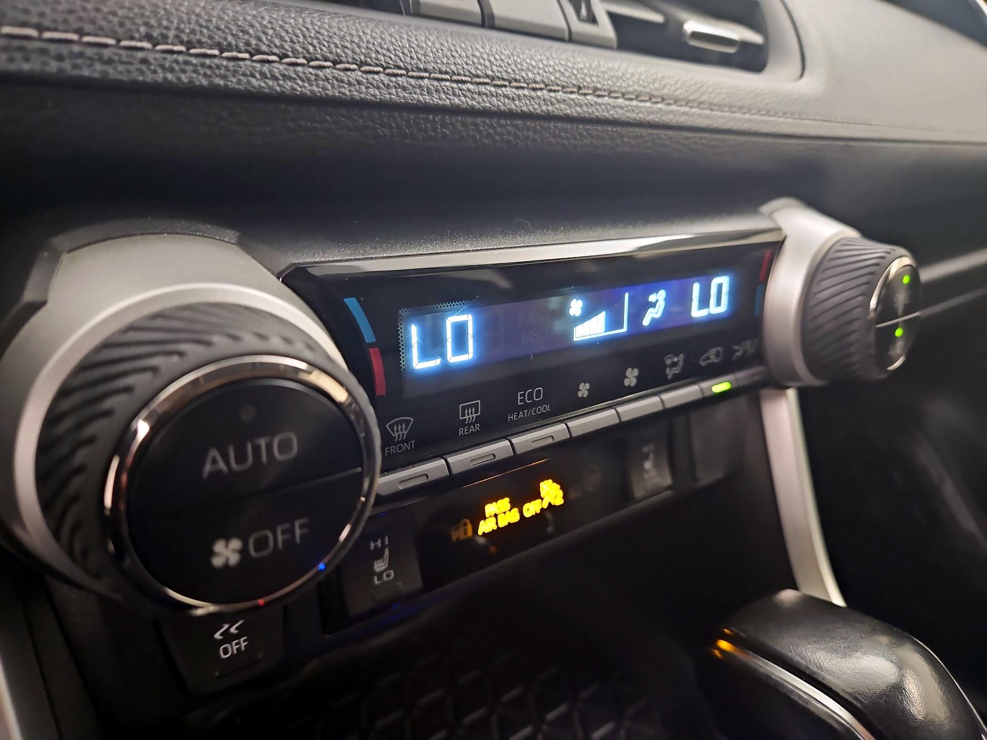 Thumbnail: 2024 Toyota RAV4 - 16