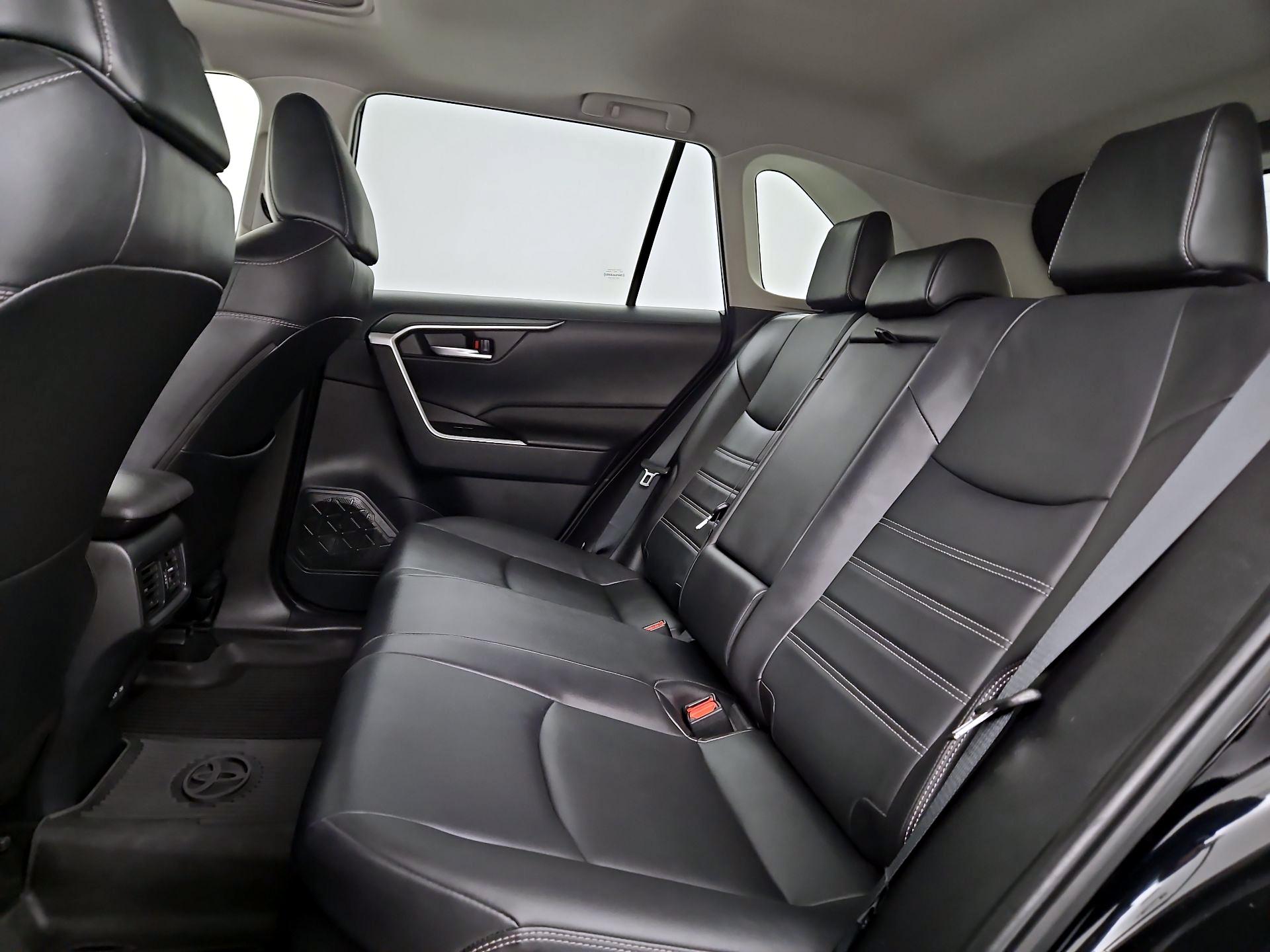 Thumbnail: 2024 Toyota RAV4 - 18