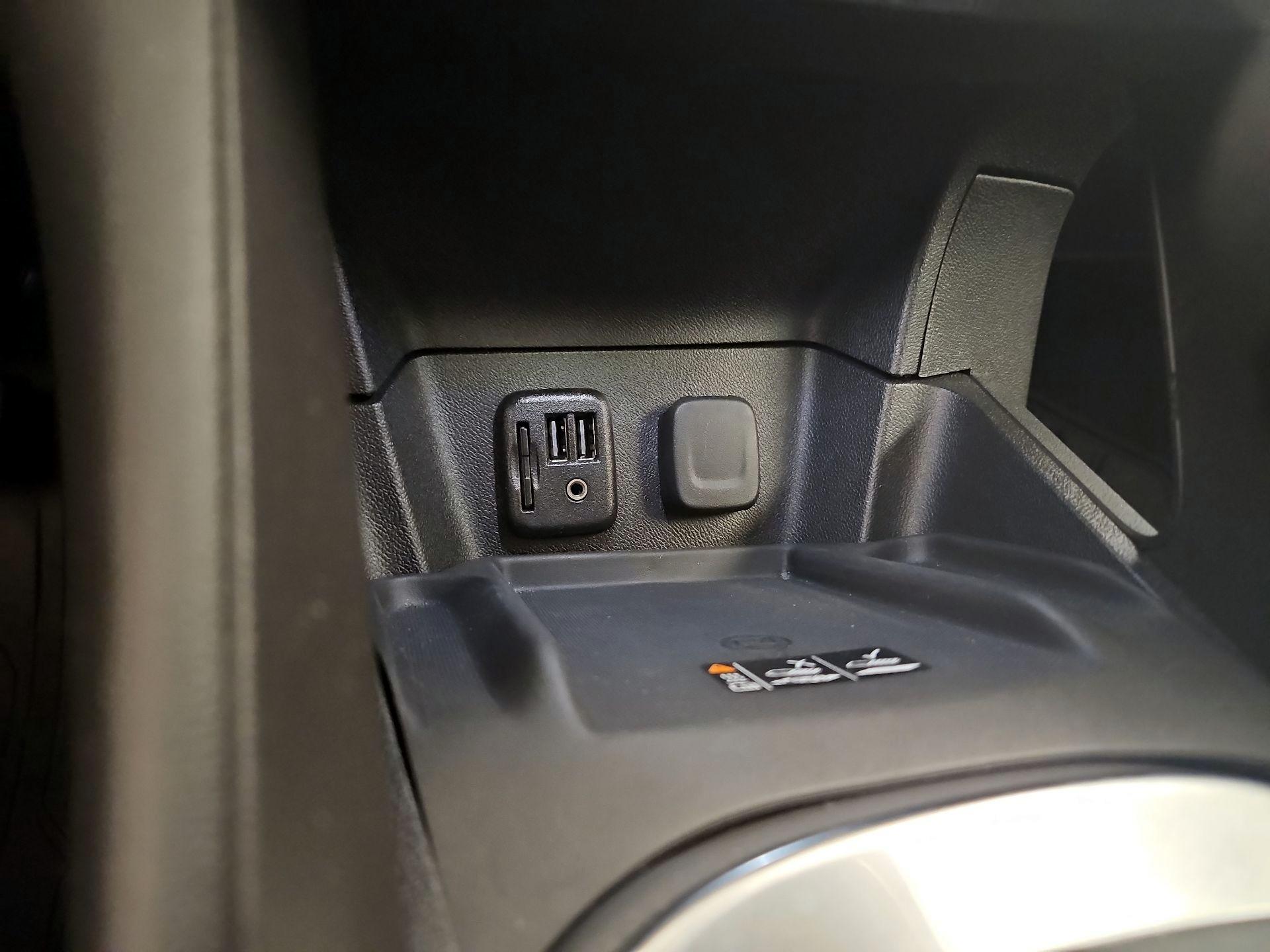 Thumbnail: 2019 Chevrolet Volt - 19