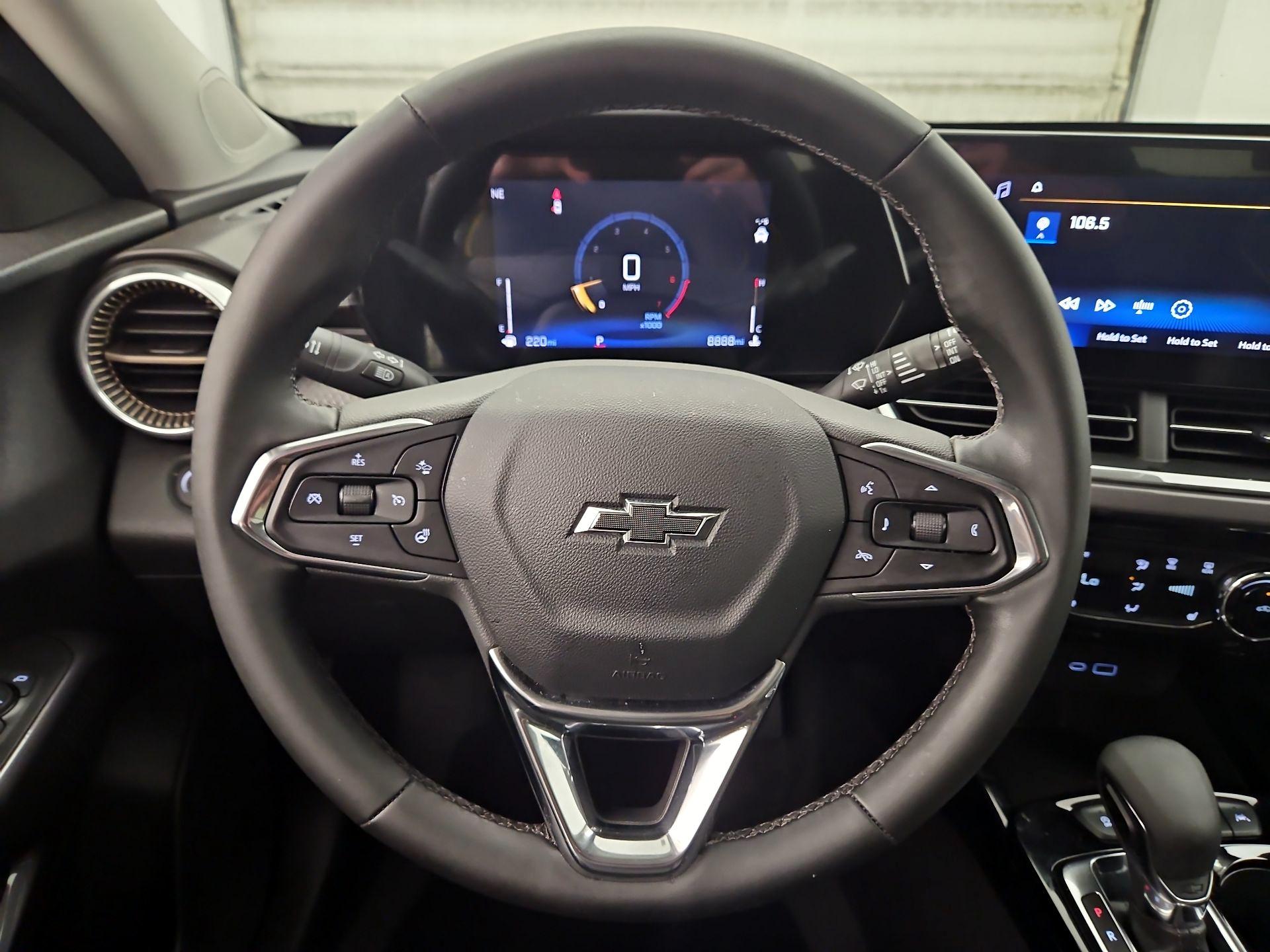 Thumbnail: 2025 Chevrolet Trax - 10