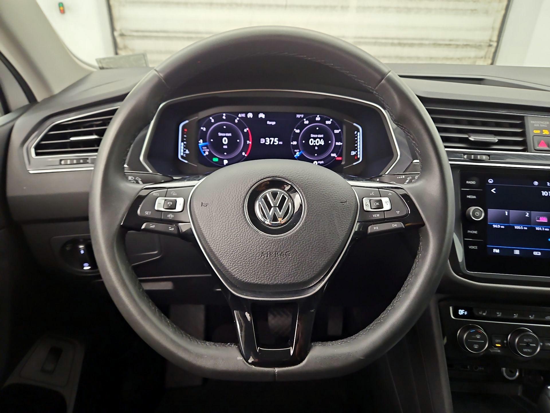 Thumbnail: 2020 Volkswagen Tiguan - 10