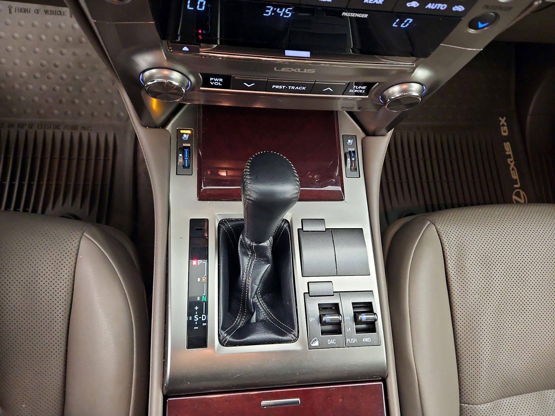 Thumbnail: 2019 Lexus GX - 18