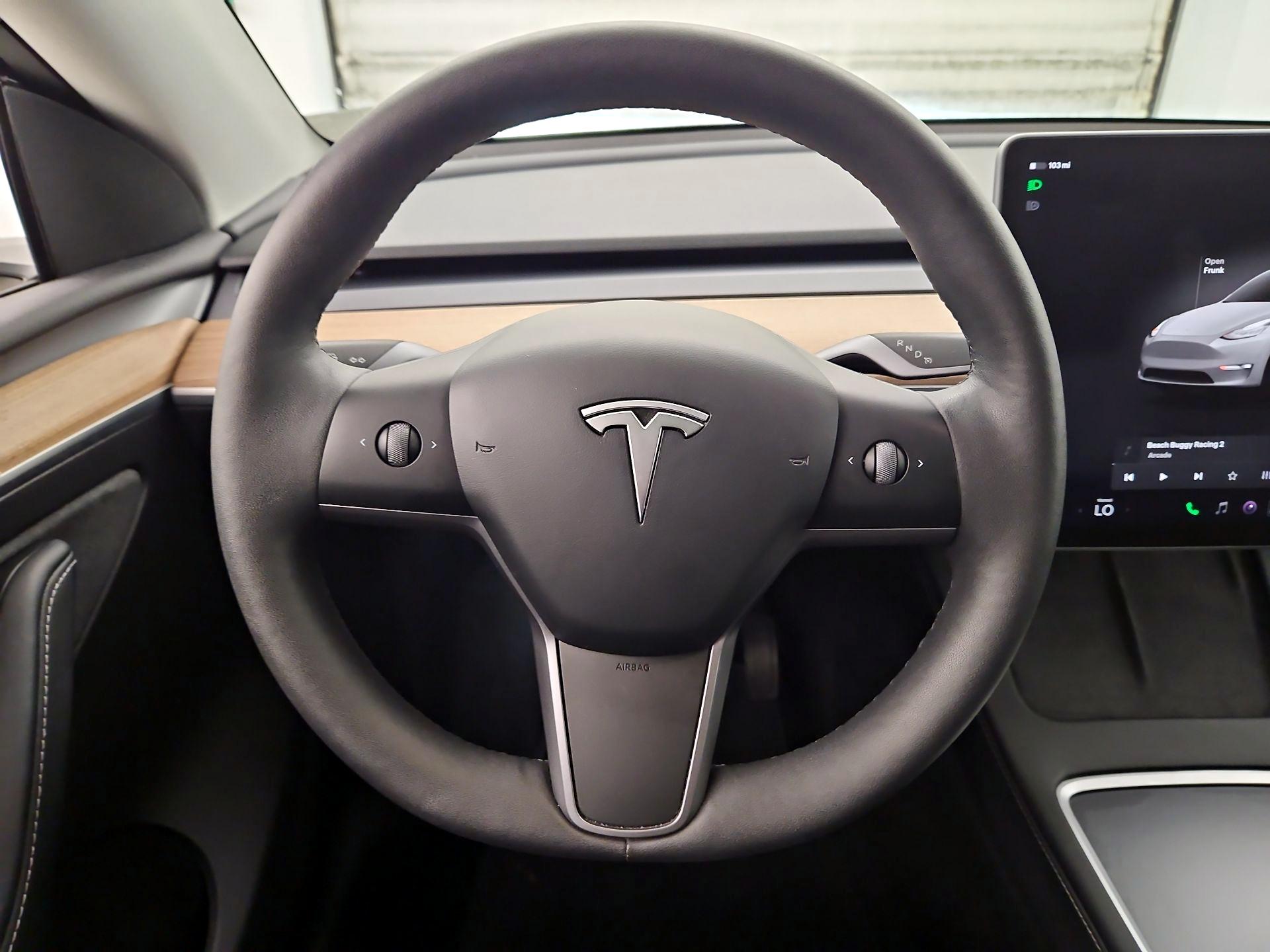 Thumbnail: 2023 Tesla Model Y - 10