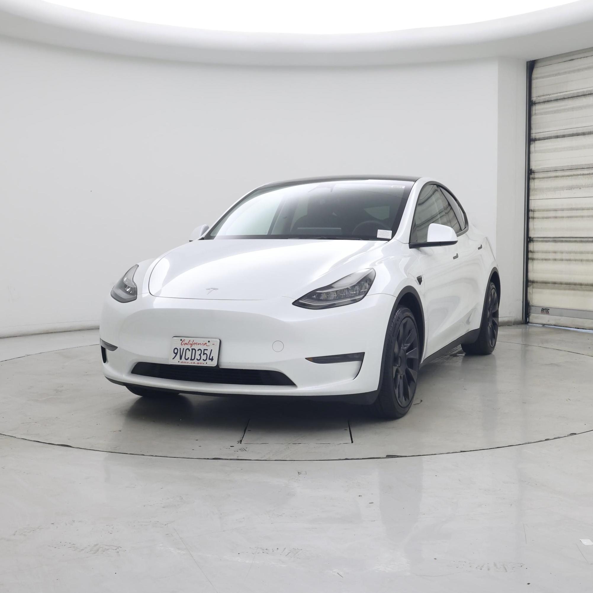 Thumbnail: 2023 Tesla Model Y - 4