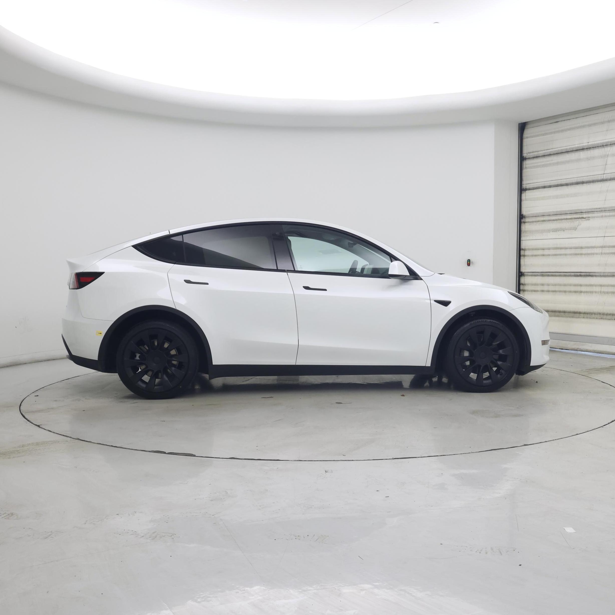 Thumbnail: 2023 Tesla Model Y - 7