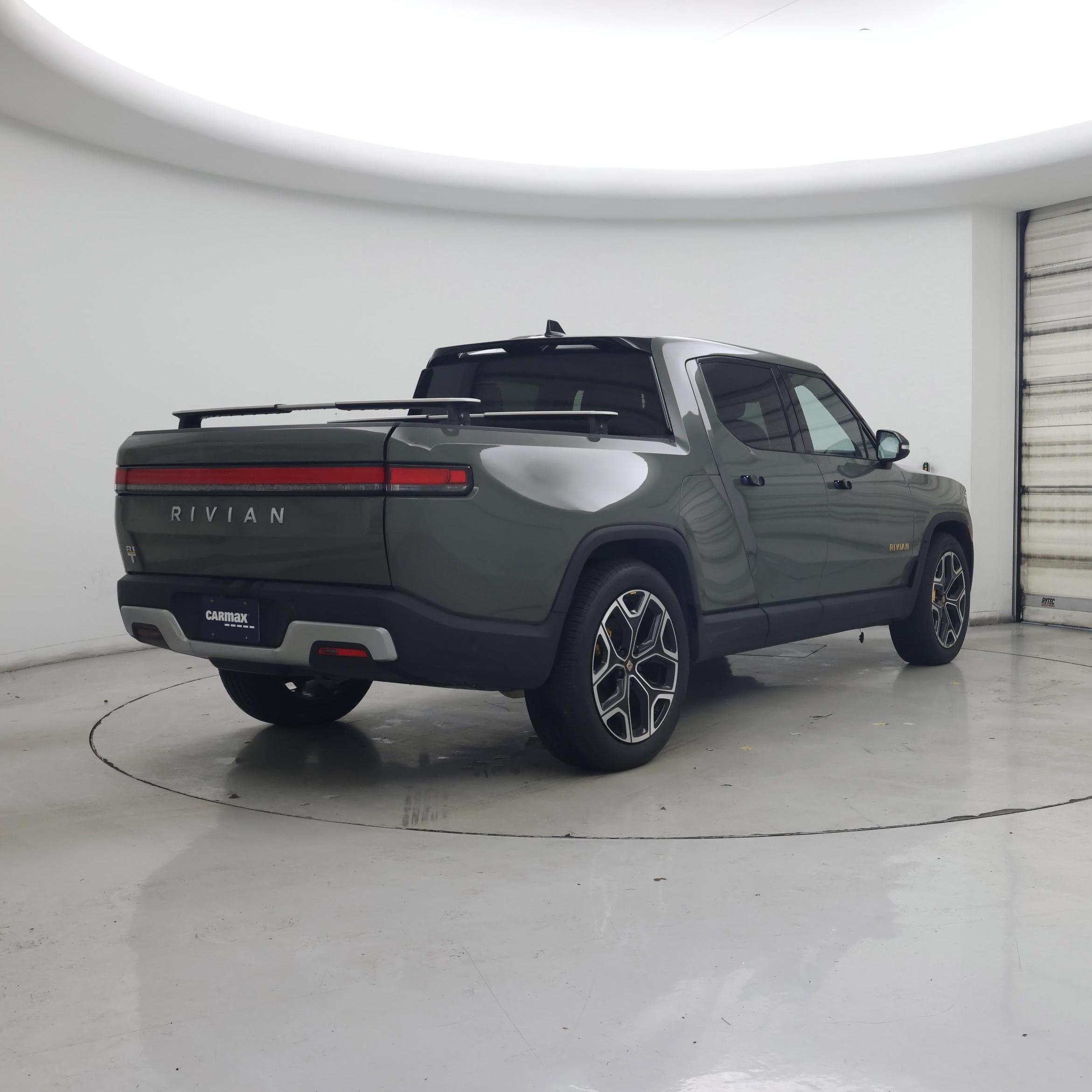 Thumbnail: 2023 Rivian R1T - 8