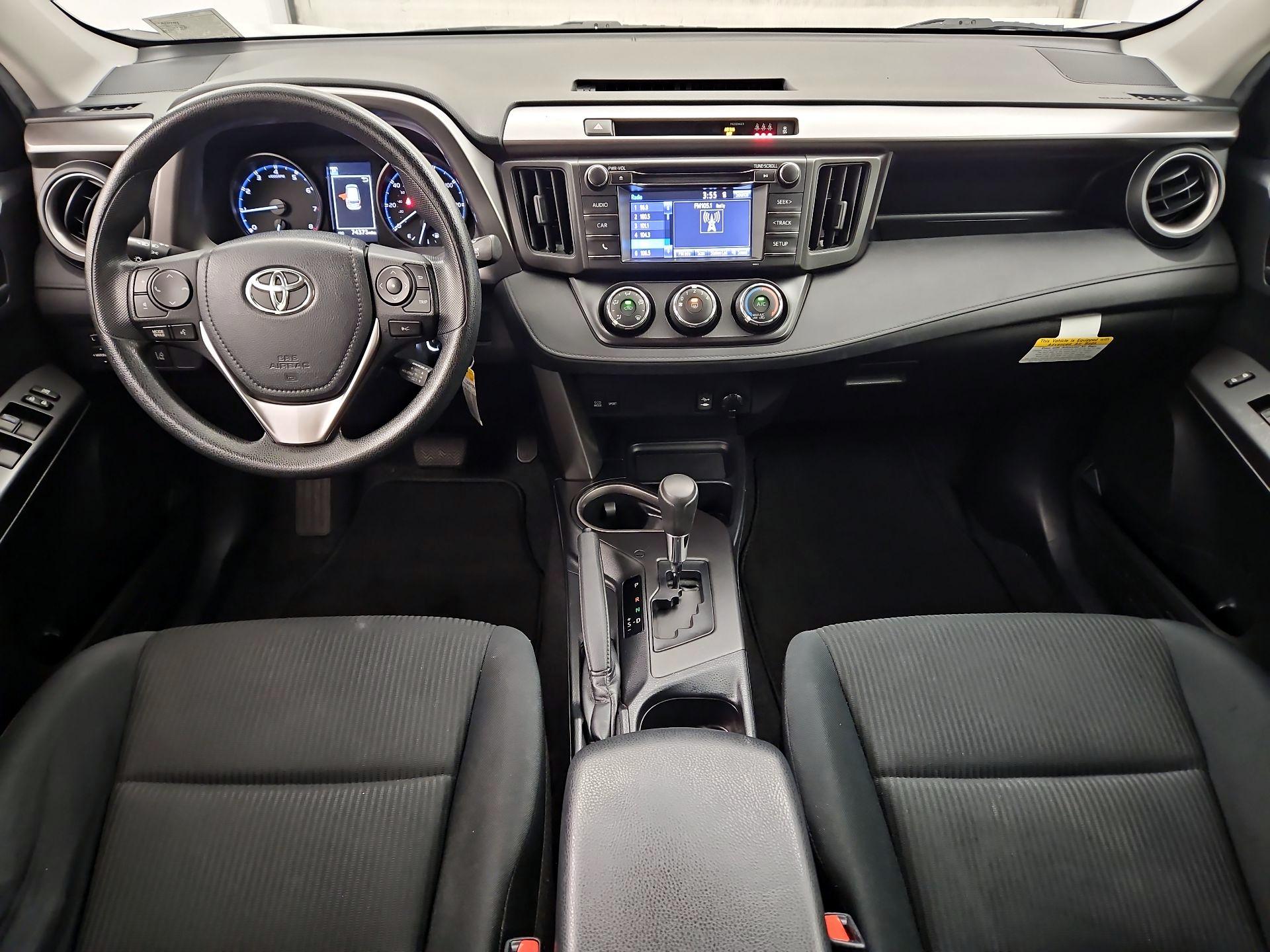 Thumbnail: 2018 Toyota RAV4 - 9