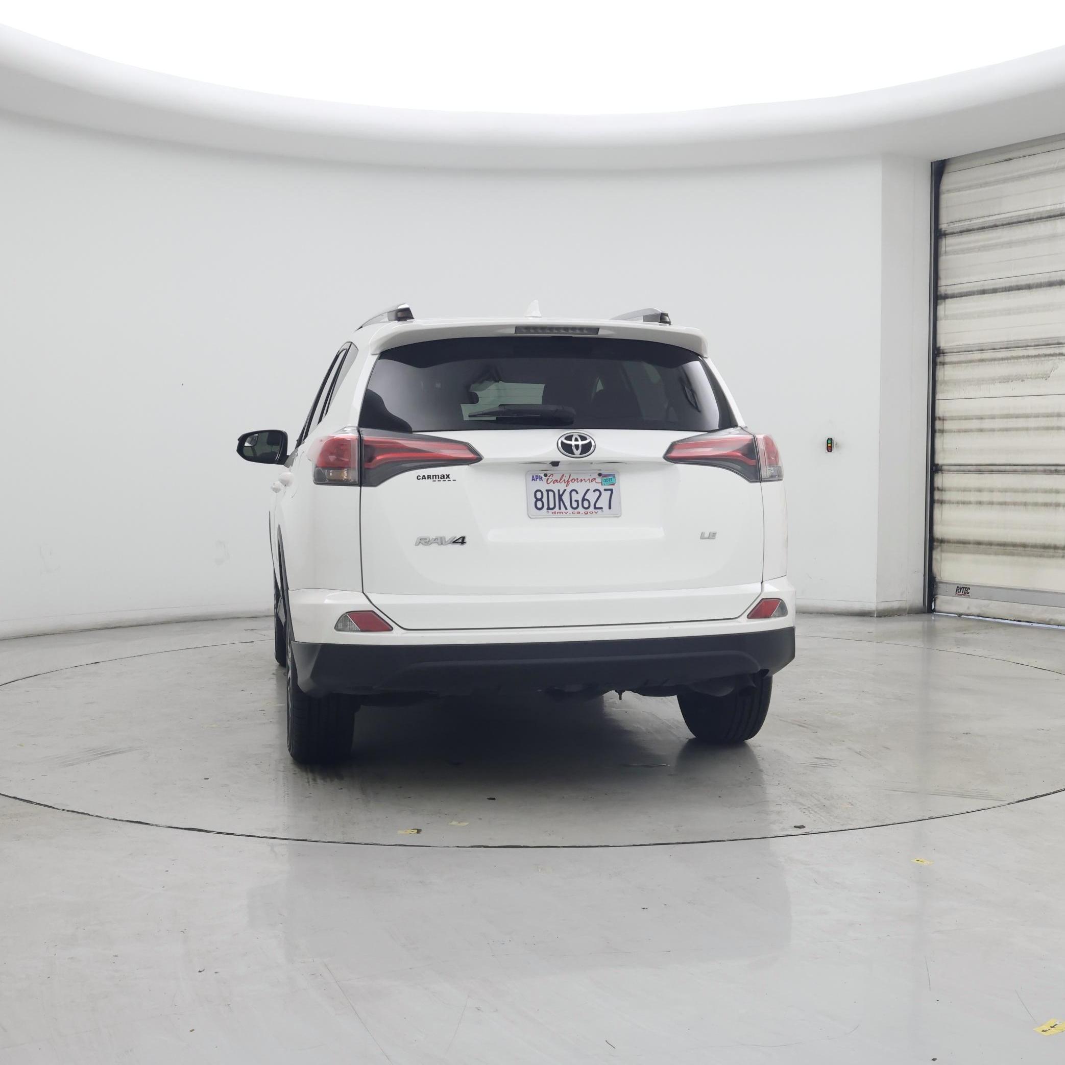 Thumbnail: 2018 Toyota RAV4 - 6