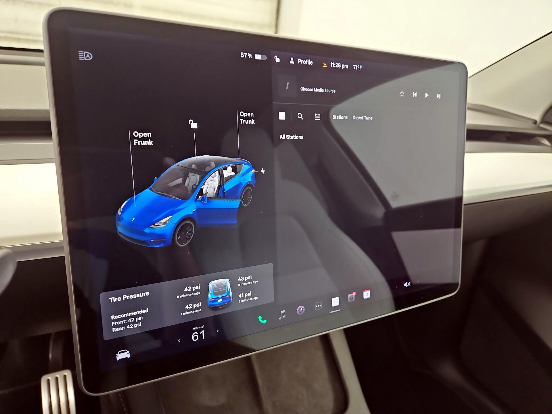 Thumbnail: 2022 Tesla Model Y - 15