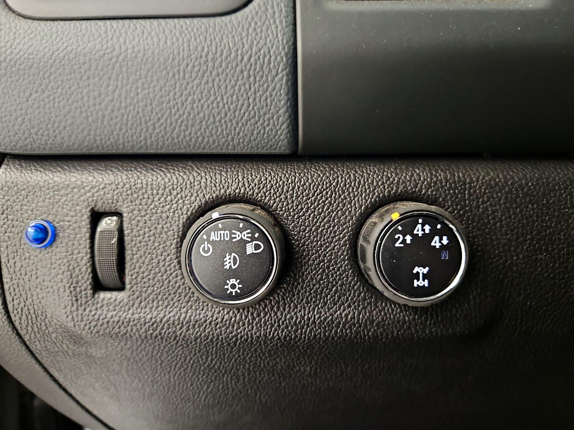 Thumbnail: 2015 Chevrolet Colorado - 13