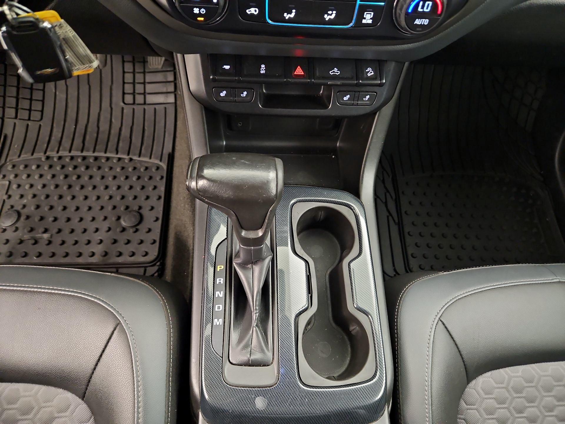Thumbnail: 2015 Chevrolet Colorado - 17
