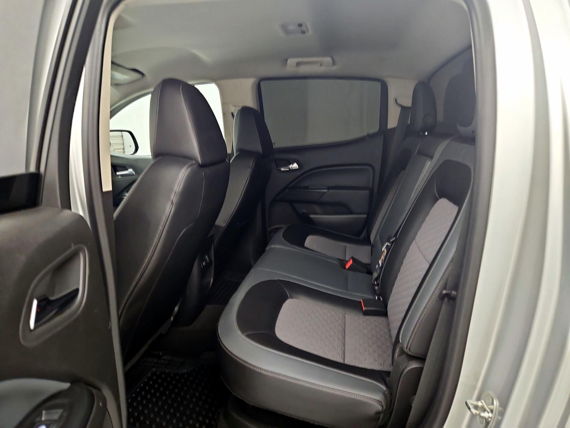 Thumbnail: 2015 Chevrolet Colorado - 19
