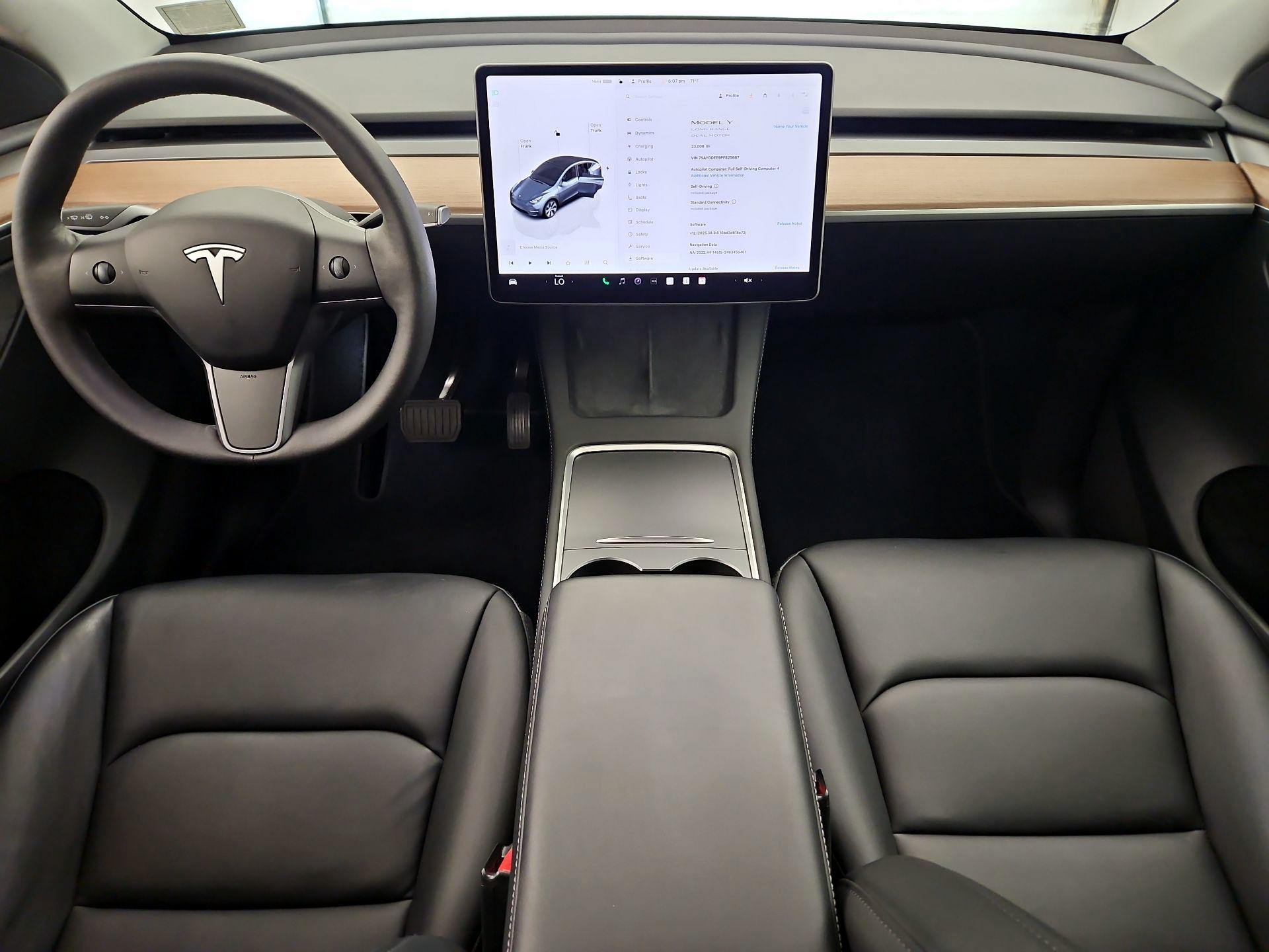 Thumbnail: 2023 Tesla Model Y - 9