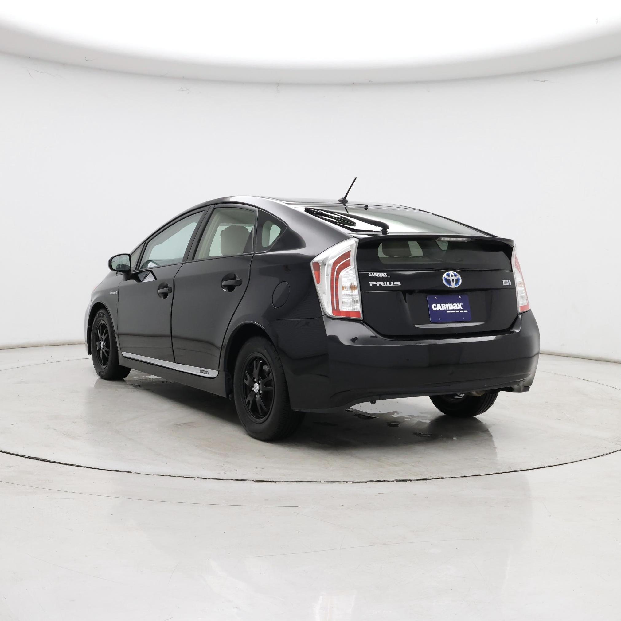 Thumbnail: 2015 Toyota Prius - 2