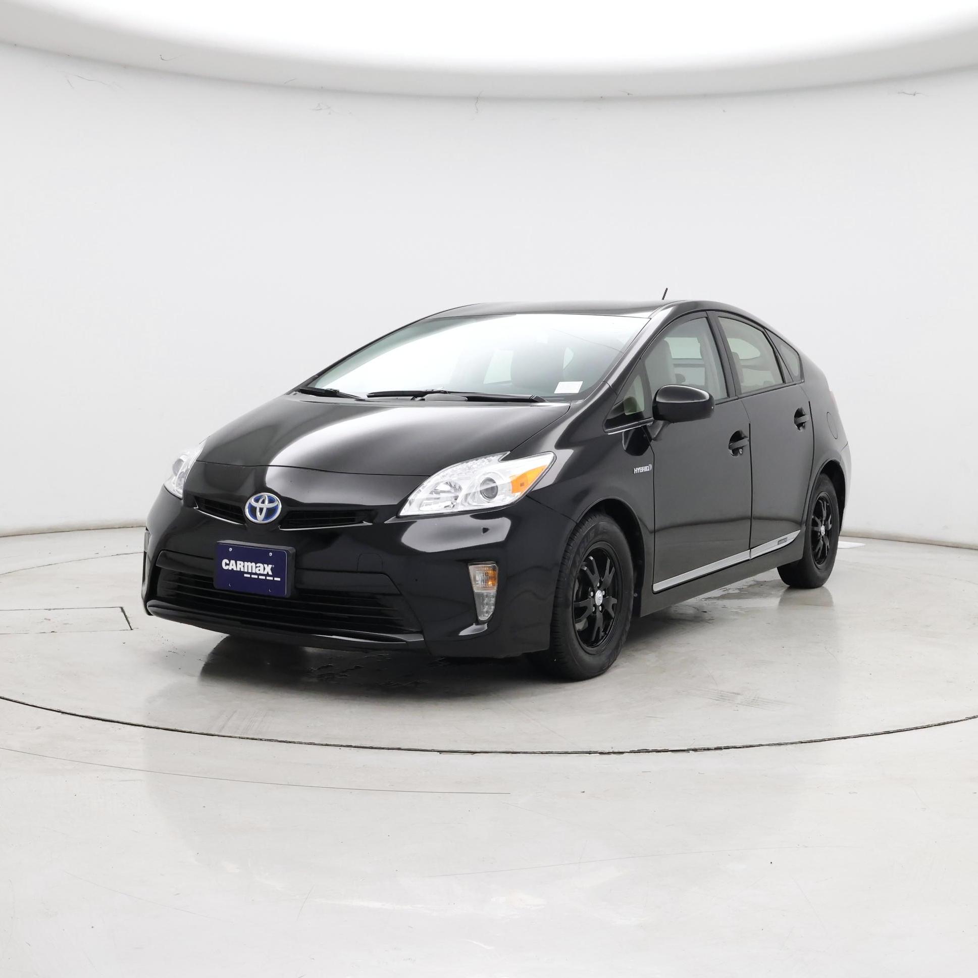 Thumbnail: 2015 Toyota Prius - 4