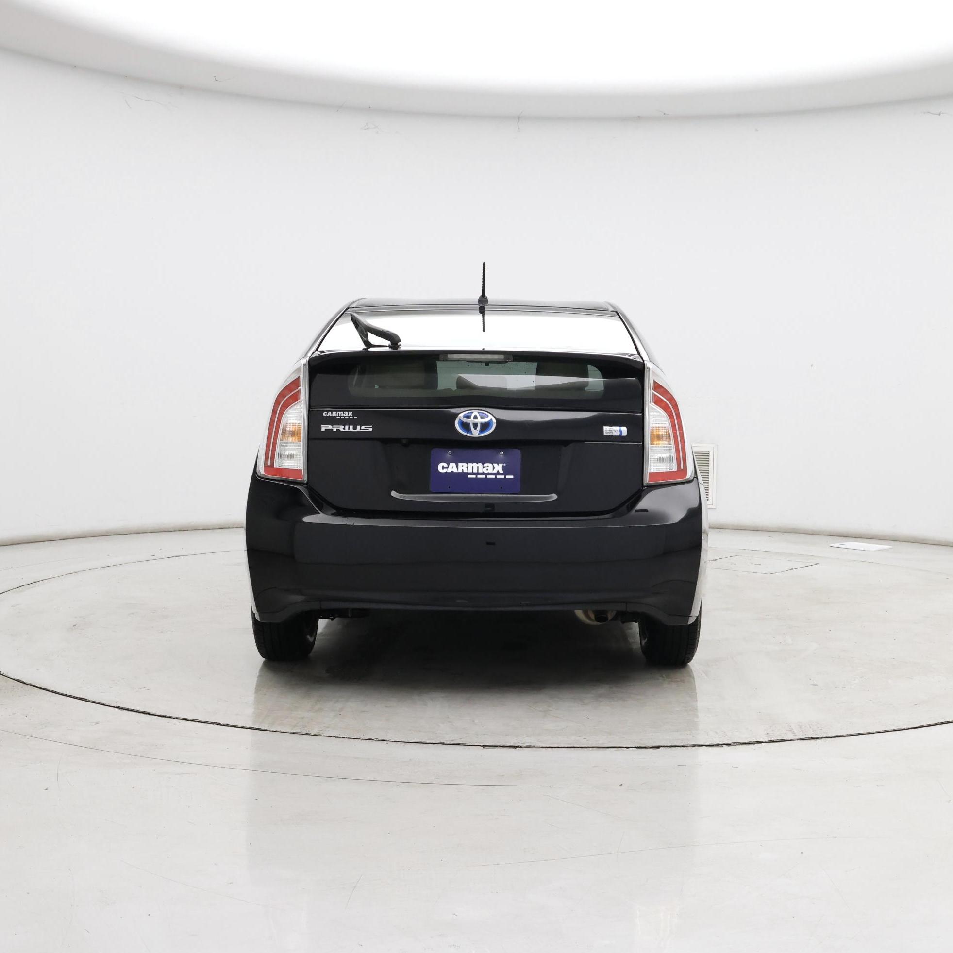 Thumbnail: 2015 Toyota Prius - 6