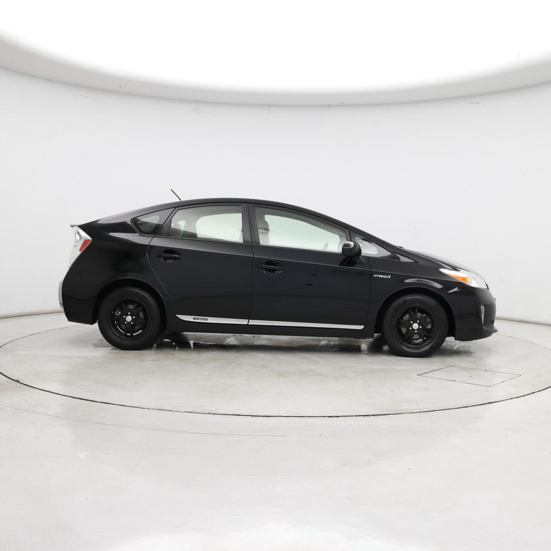 Thumbnail: 2015 Toyota Prius - 7