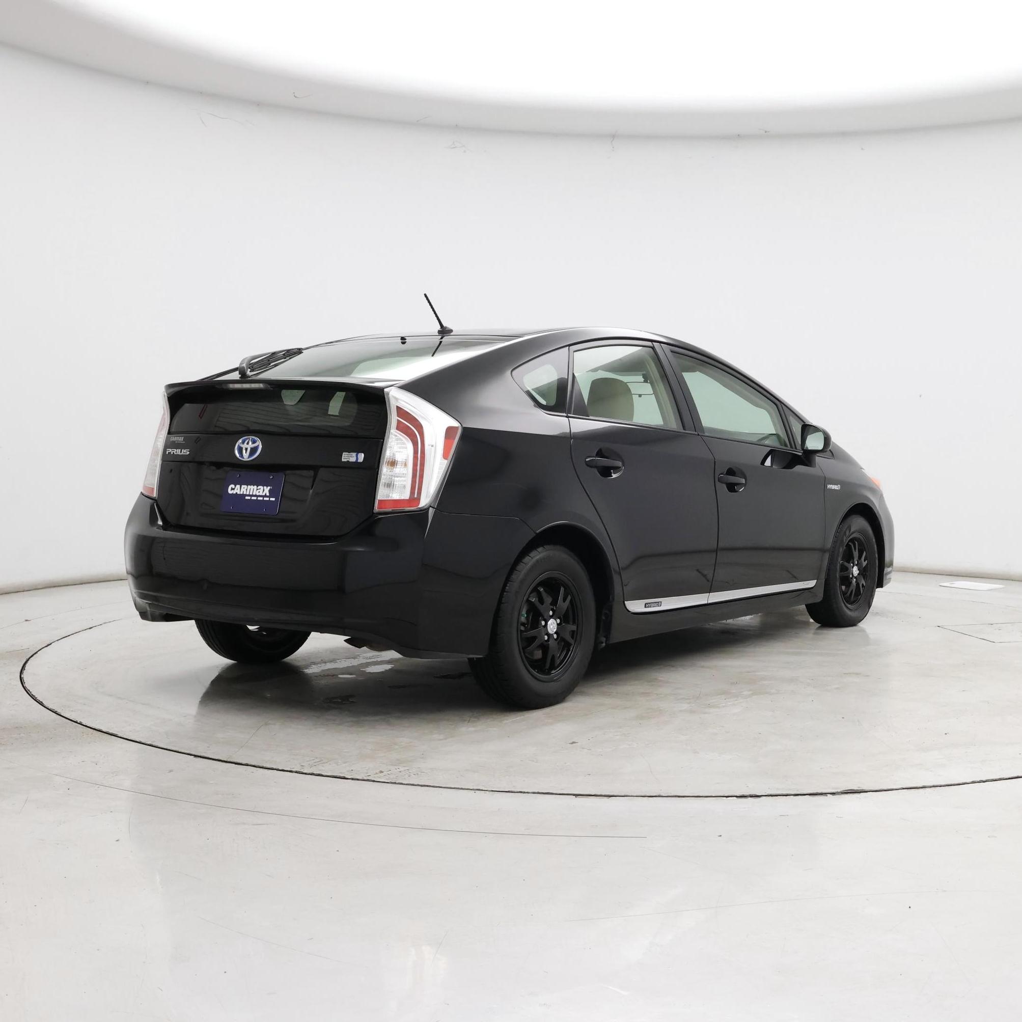 Thumbnail: 2015 Toyota Prius - 8