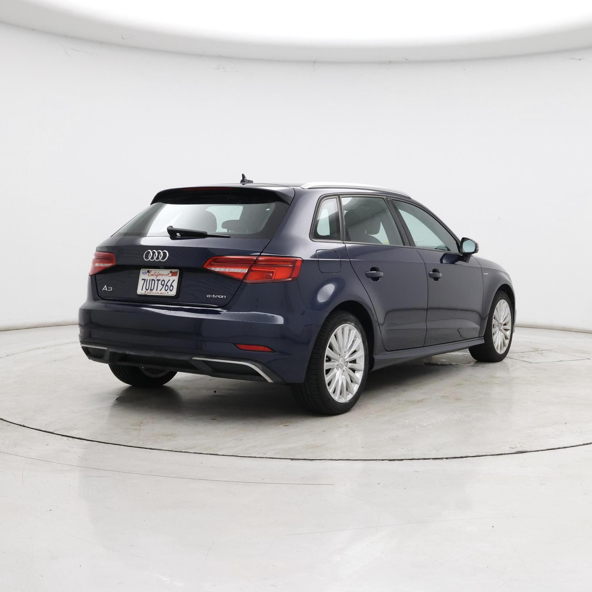 Thumbnail: 2017 Audi A3 - 8