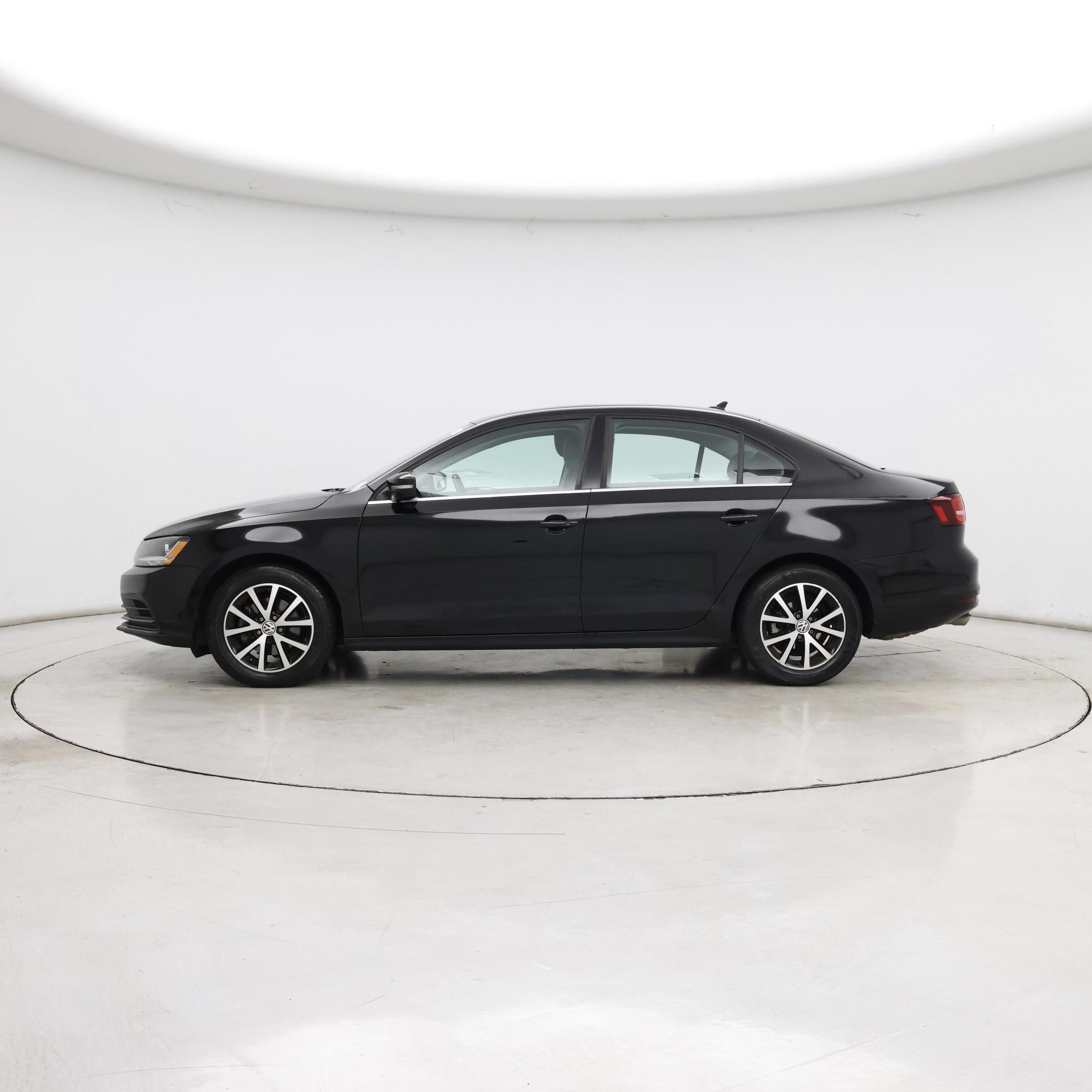Thumbnail: 2017 Volkswagen Jetta - 3