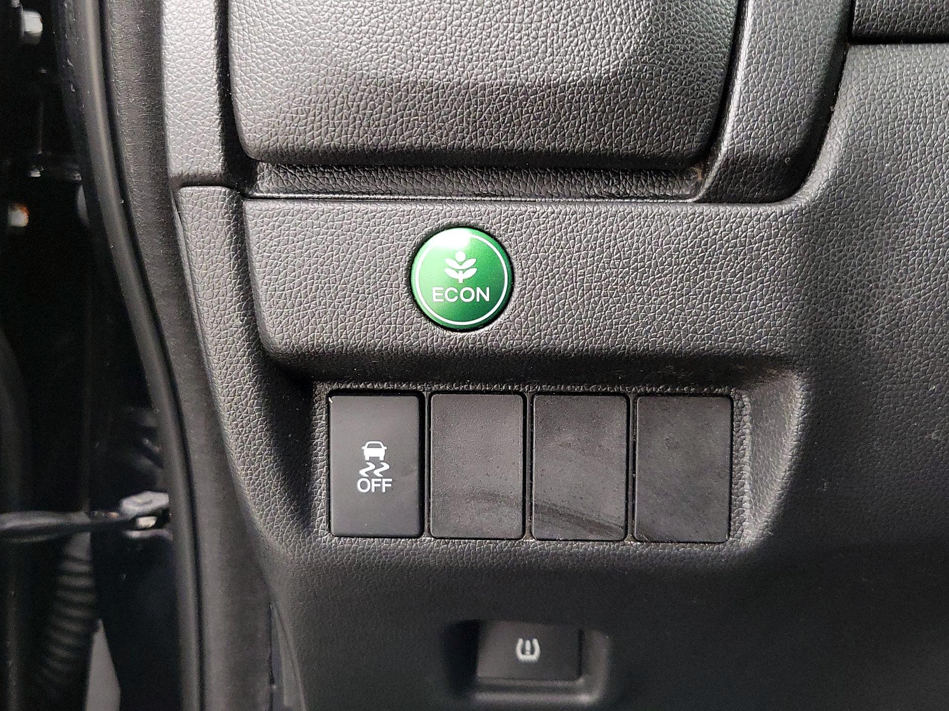 Thumbnail: 2015 Honda Fit - 13