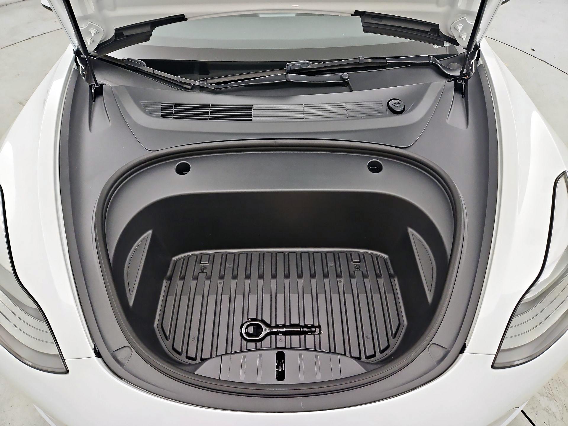Thumbnail: 2023 Tesla Model 3 - 20
