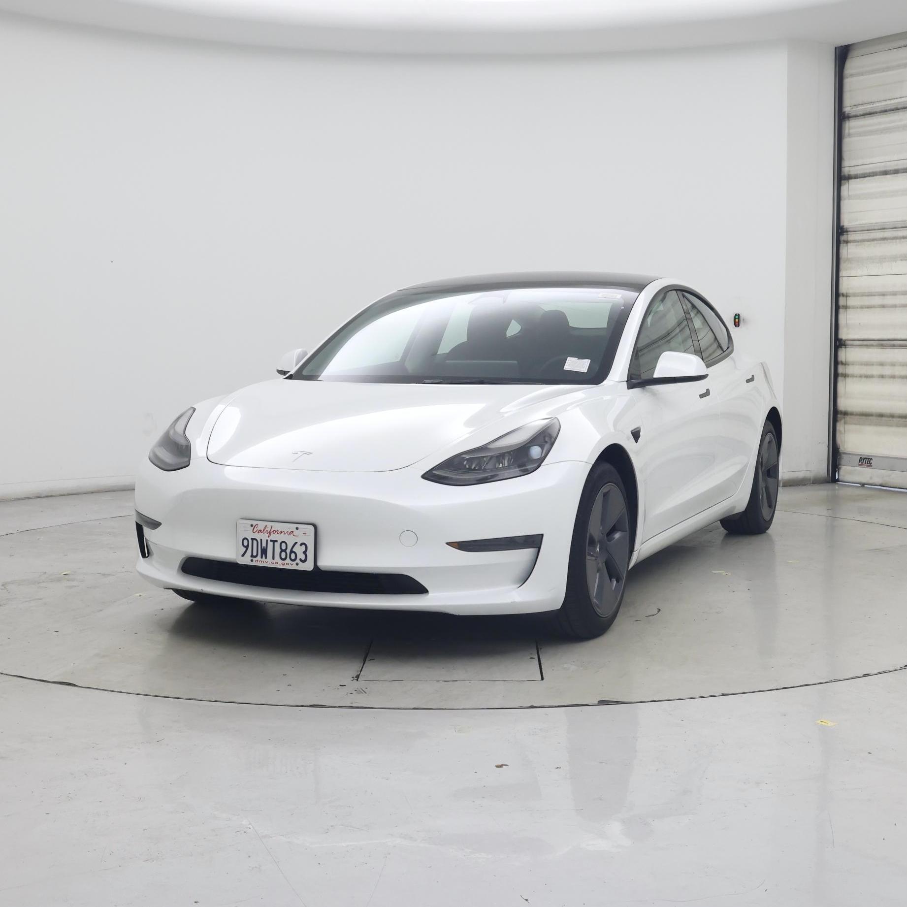 Thumbnail: 2023 Tesla Model 3 - 4