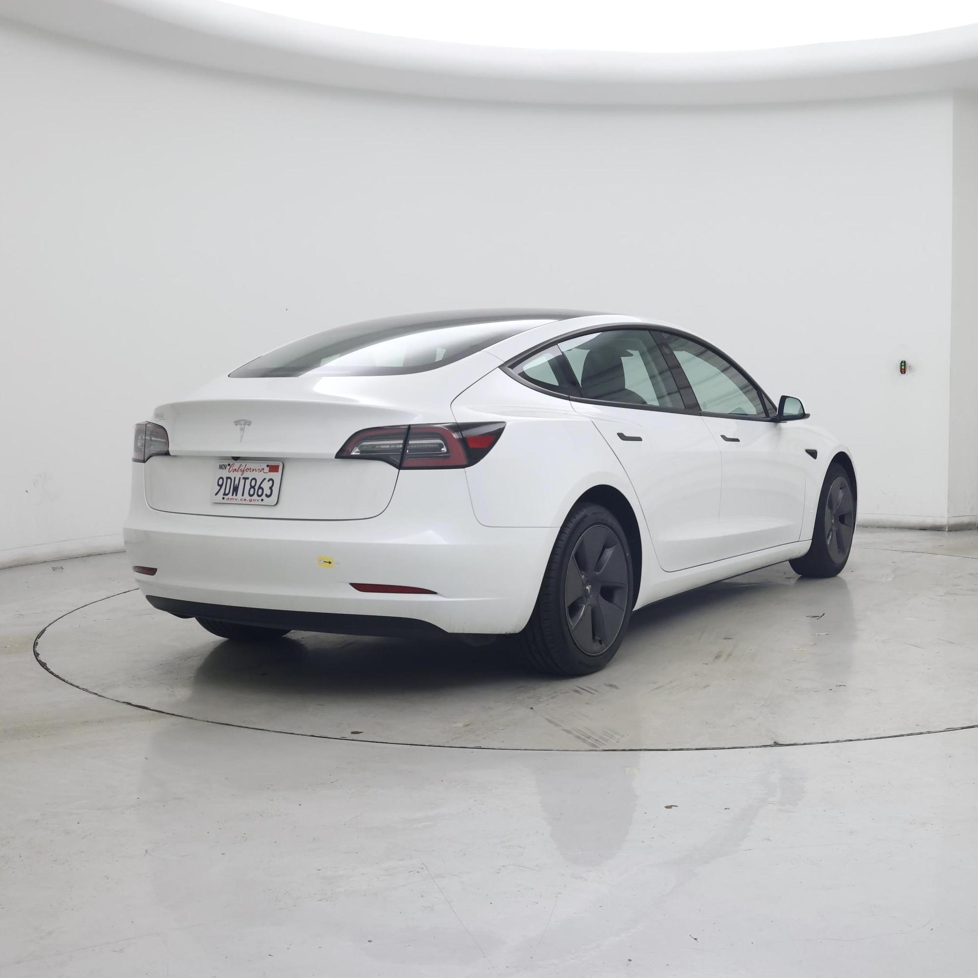 Thumbnail: 2023 Tesla Model 3 - 8
