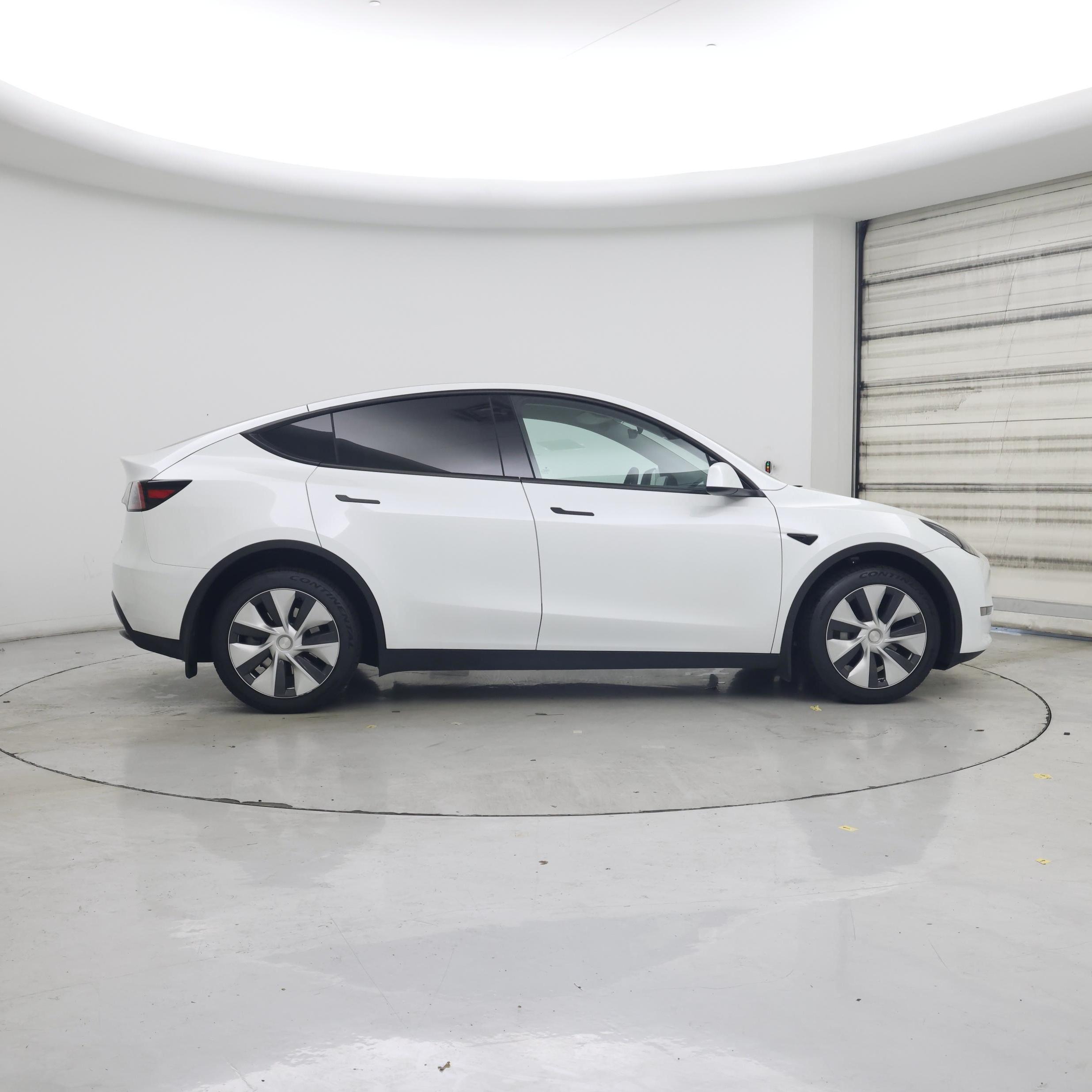 Thumbnail: 2023 Tesla Model Y - 7