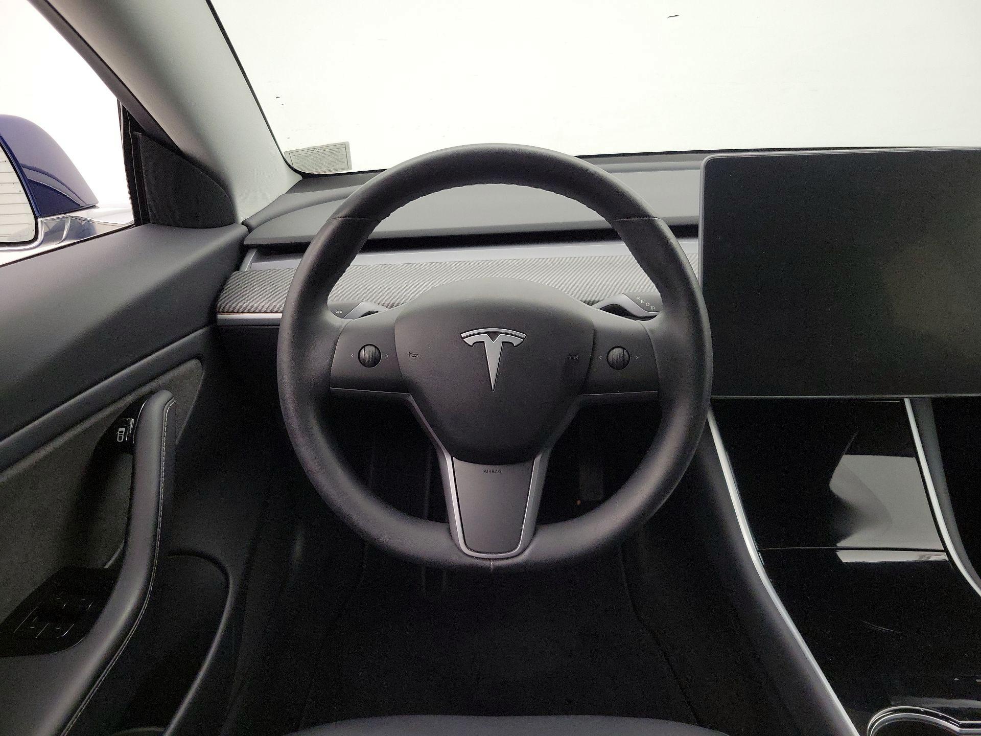 Thumbnail: 2020 Tesla Model 3 - 10