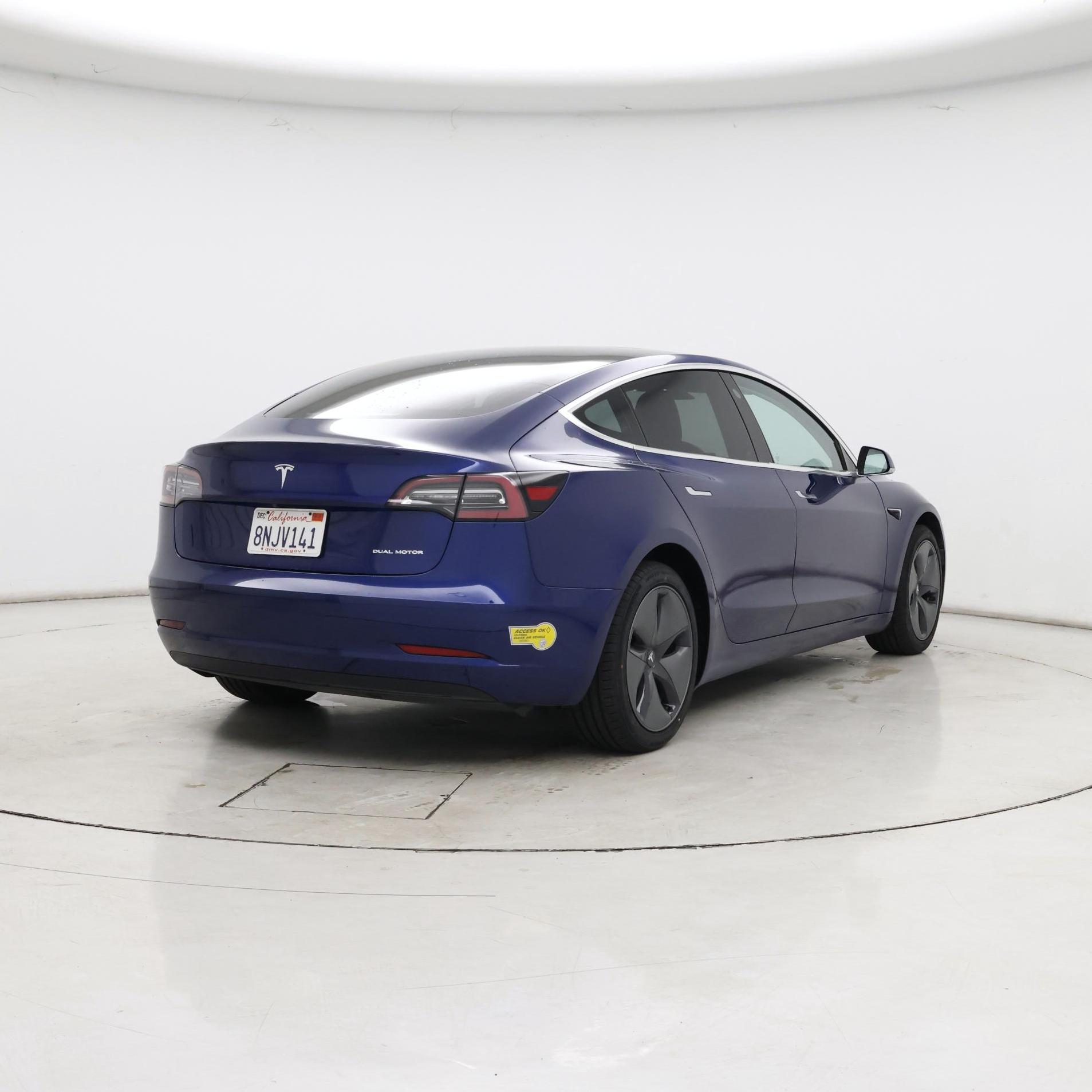 Thumbnail: 2020 Tesla Model 3 - 8