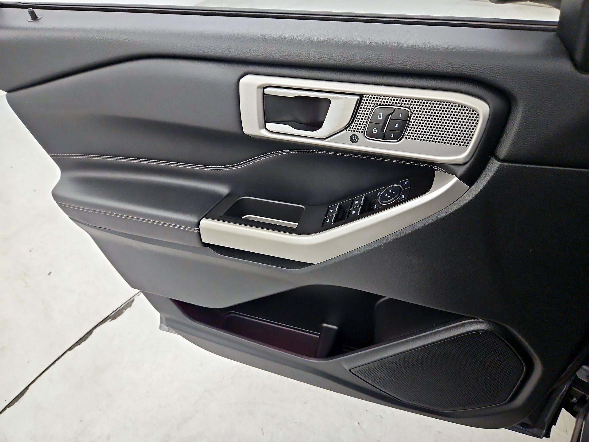 Thumbnail: 2021 Ford Explorer - 12