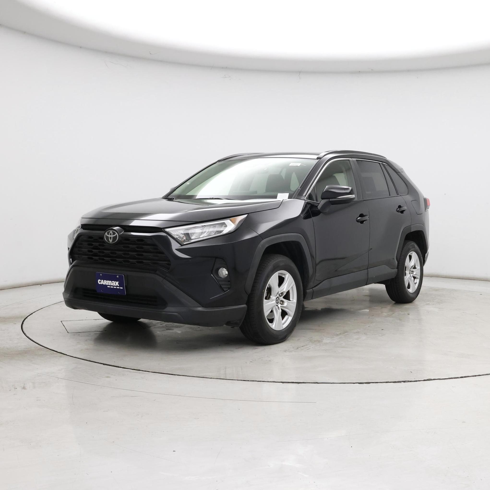 Thumbnail: 2019 Toyota RAV4 - 4