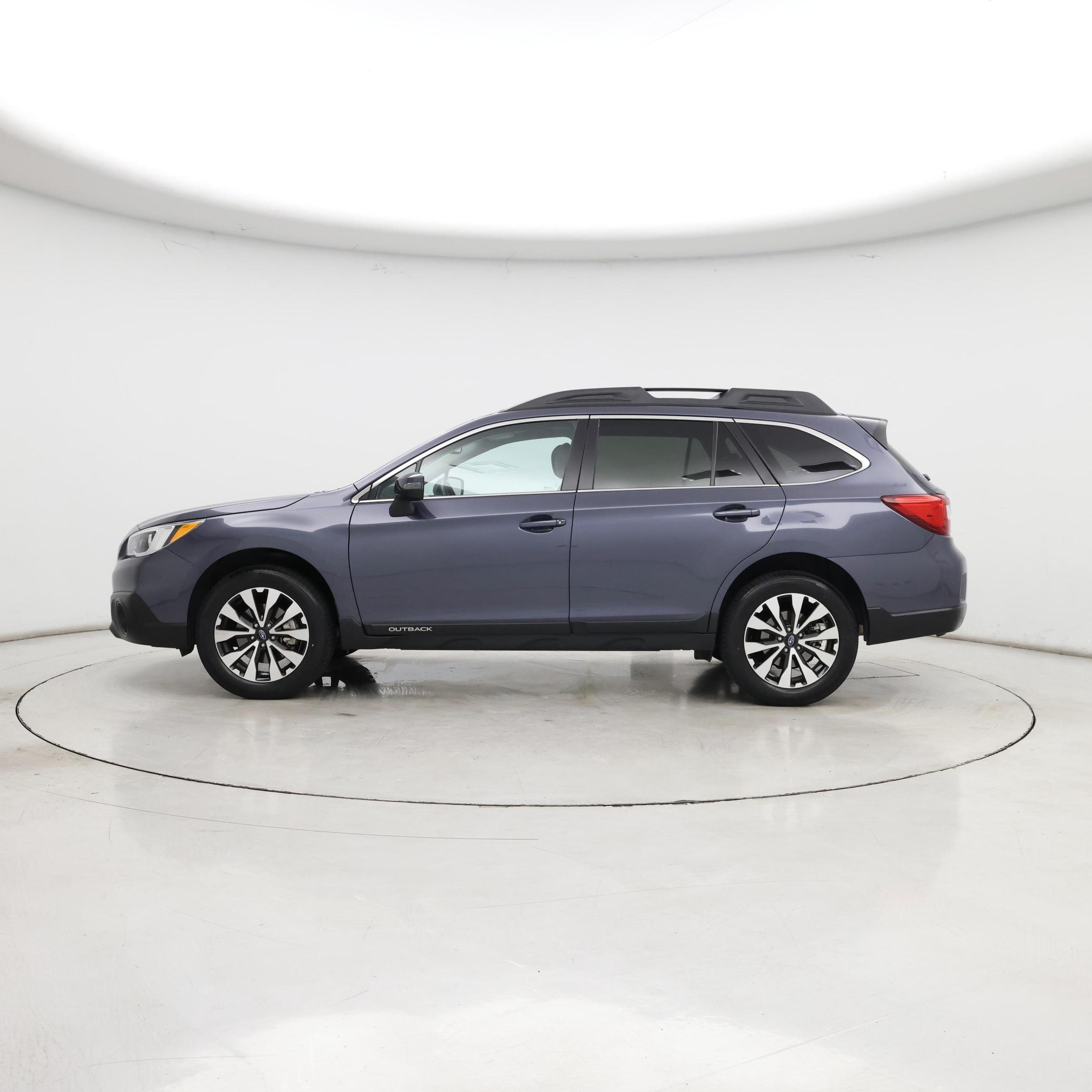 Thumbnail: 2016 Subaru Outback - 3