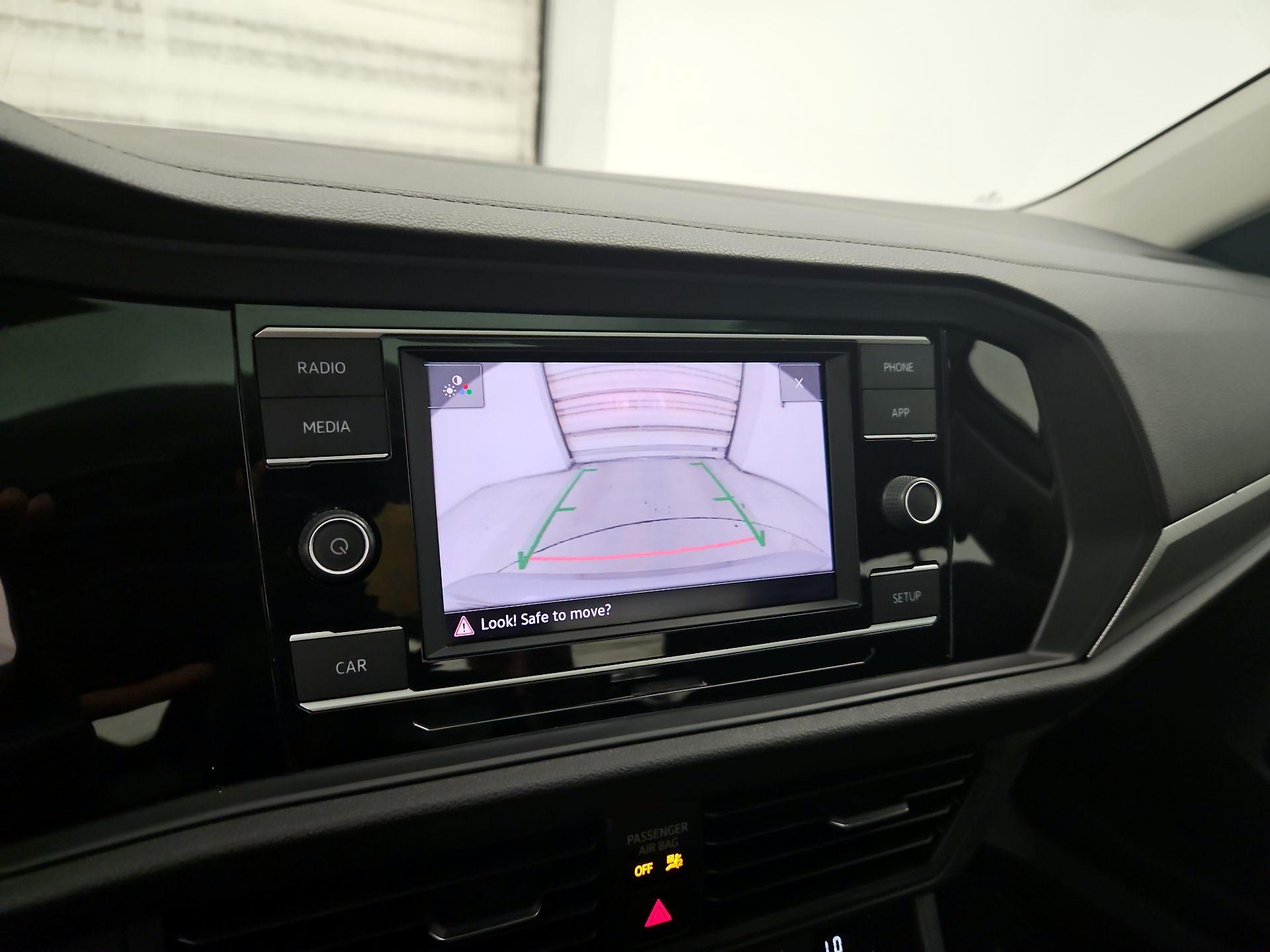 Thumbnail: 2019 Volkswagen Jetta - 14