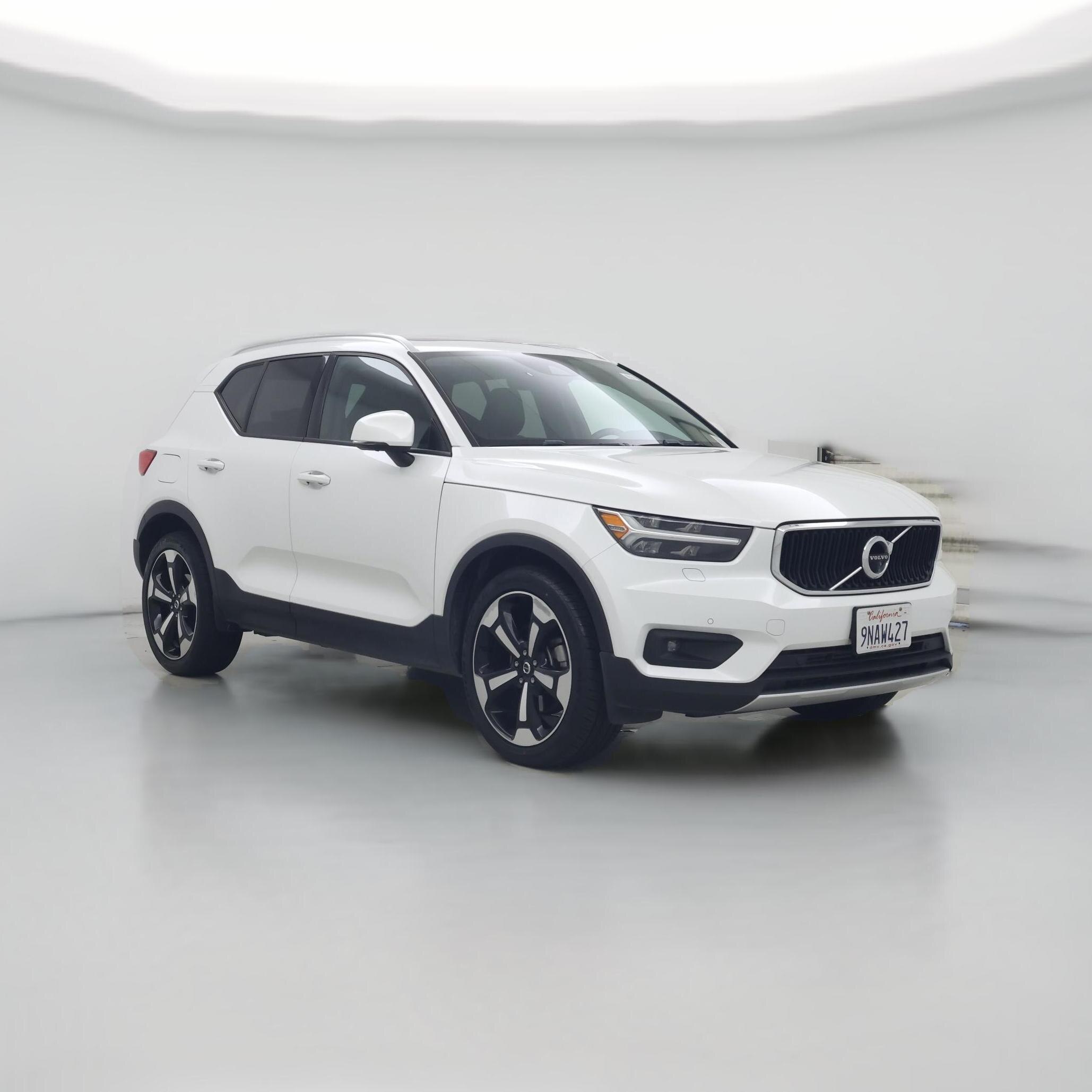 Thumbnail: 2021 Volvo XC40 - 1